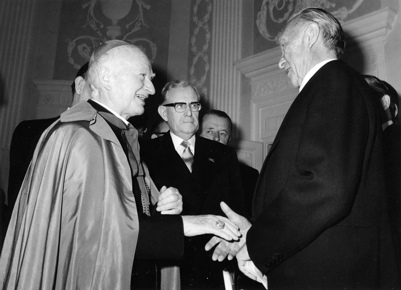 Porträt von Corrado Bafile (1903–2005) – Gedenkseite