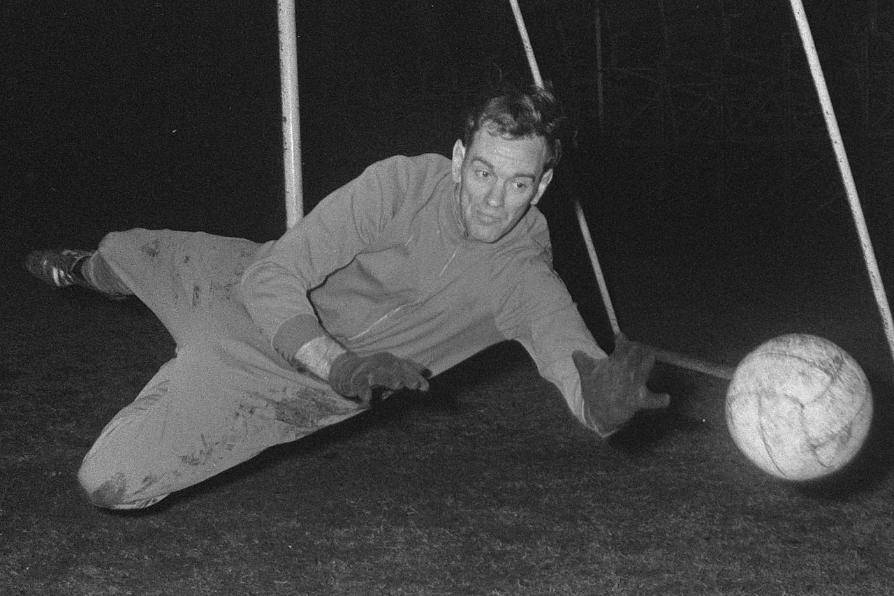 Portrait of Norrie Martin (1939–2013) – memorial page