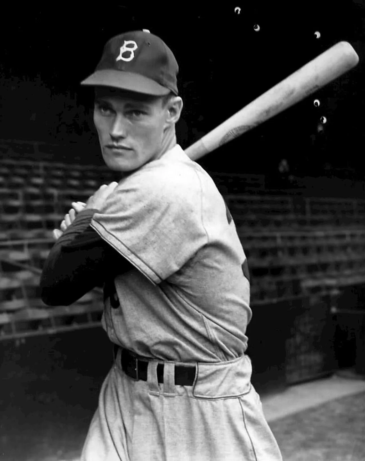 Portrait of Chuck Connors (1921–1992) – memorial page