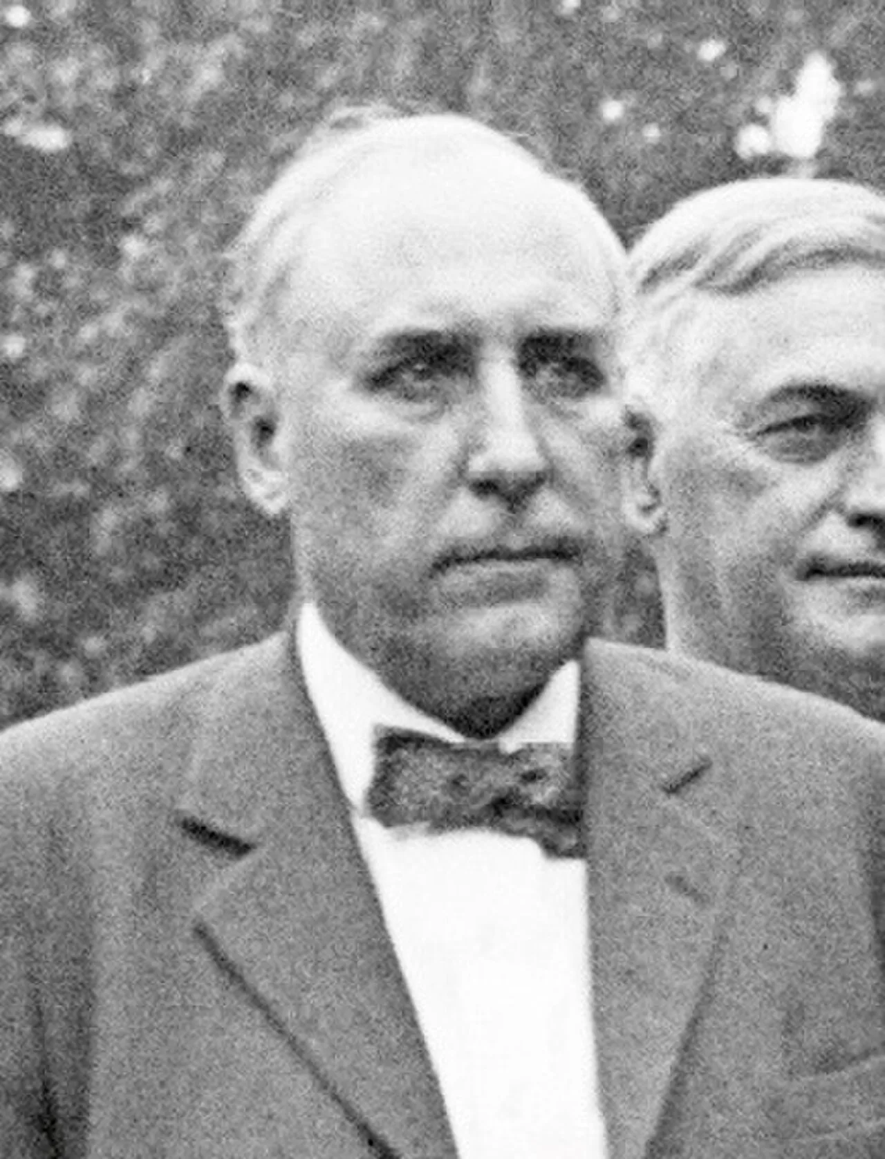 Portrait of Arthur J. Weaver (1873–1945) – memorial page