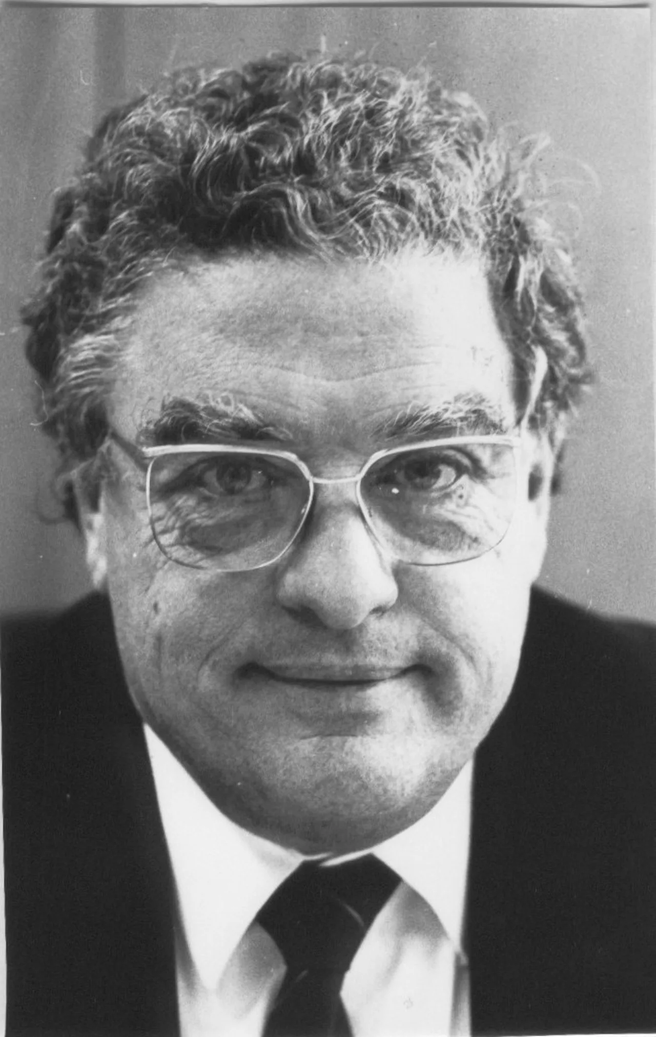 Portrait of Arthur Scharmann (1928–2012) – memorial page
