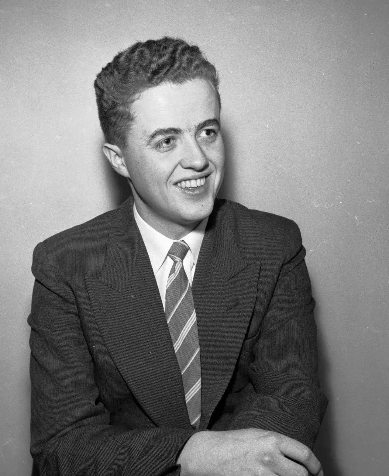 Porträt von Lars Roar Langslet (1936–2016) – Gedenkseite