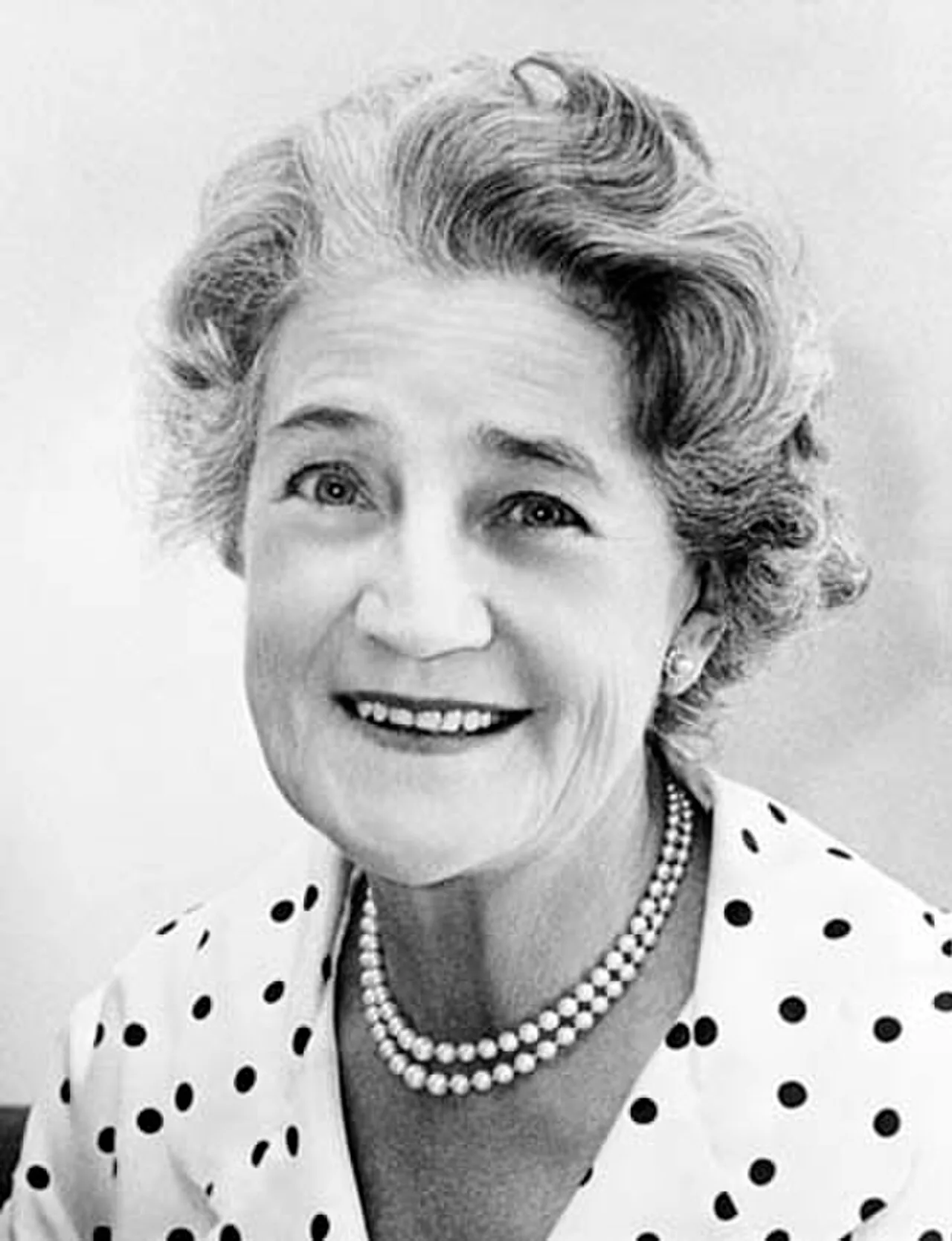 Portrait of Pattie Menzies (1899–1995) – memorial page