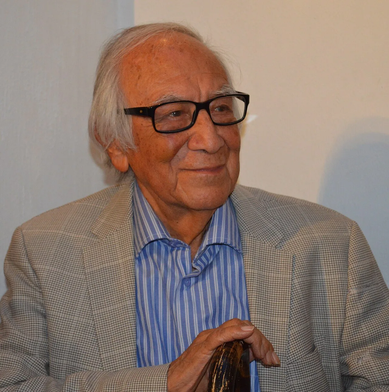 Porträt von Arturo García Bustos (1926–2017) – Gedenkseite