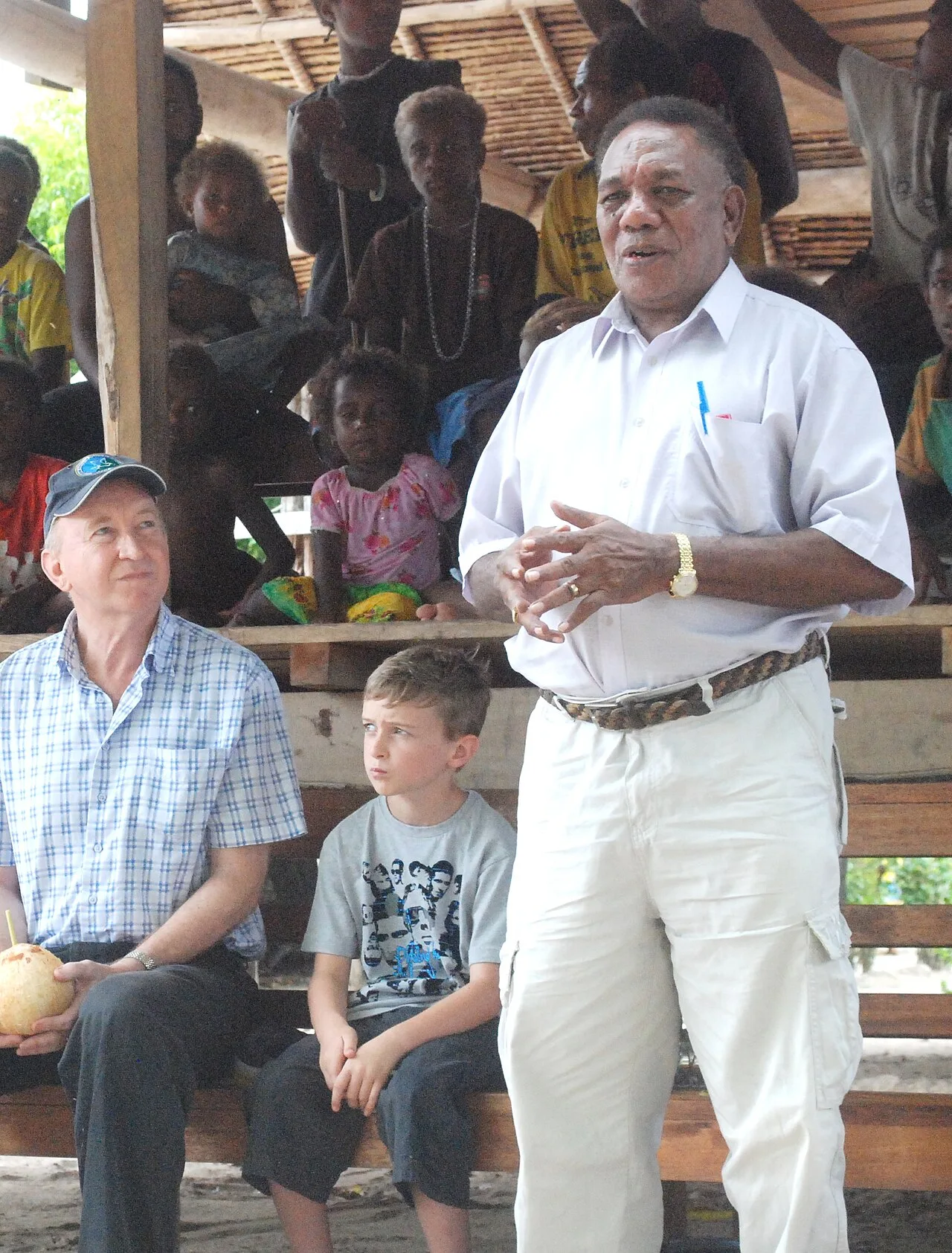 Porträt von Paul Tovua (1947–2021) – Gedenkseite