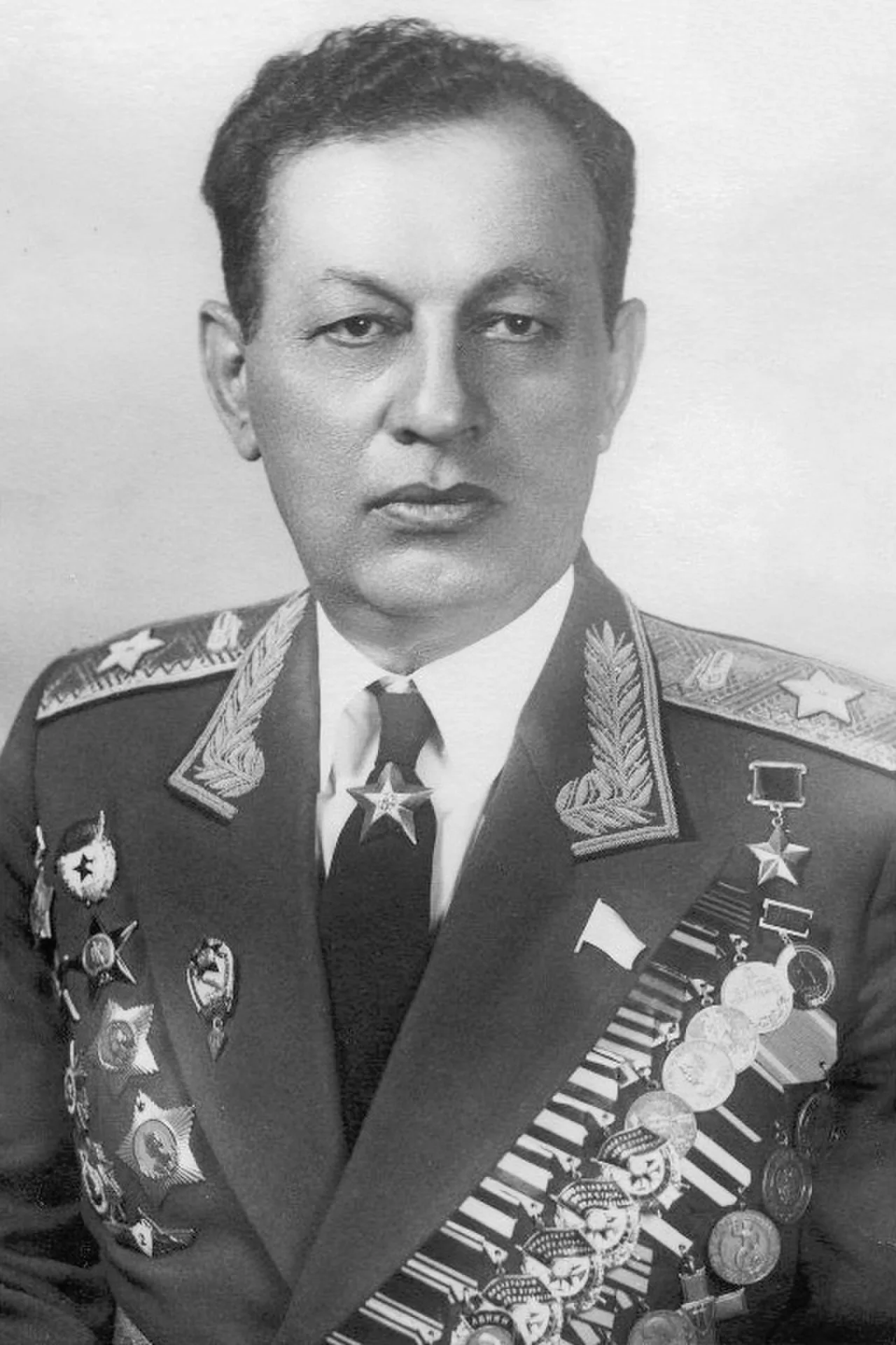 Portrait of Amasasp Babadschanjan (1906–1977) – memorial page