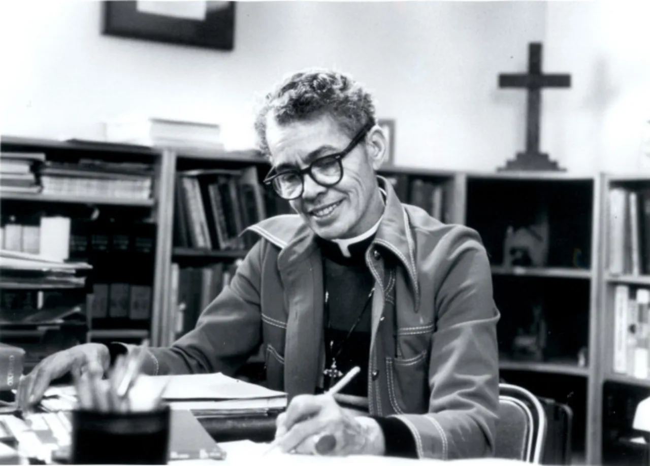 Portrait of Pauli Murray (1910–1985) – memorial page