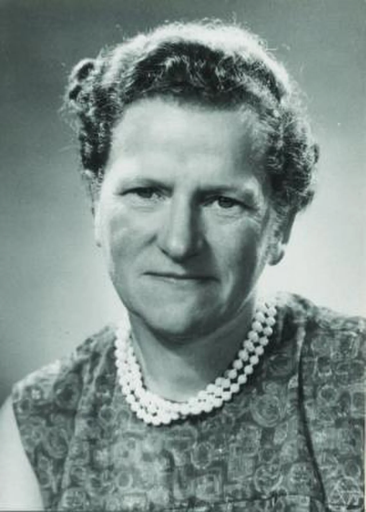 Porträt von Hanna Neumann (1914–1971) – Gedenkseite