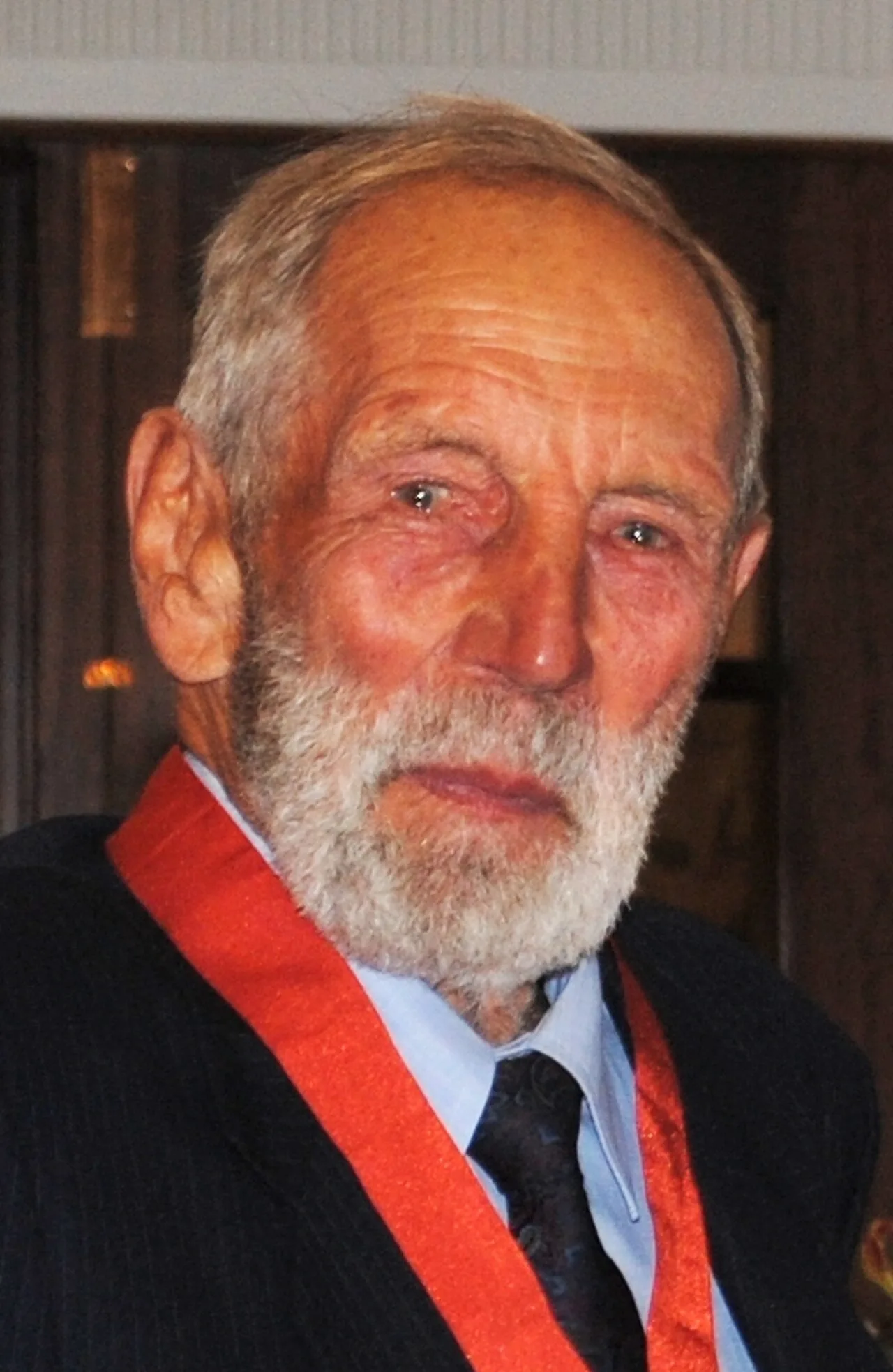 Portrait of Peter Bush (1930–2023) – memorial page