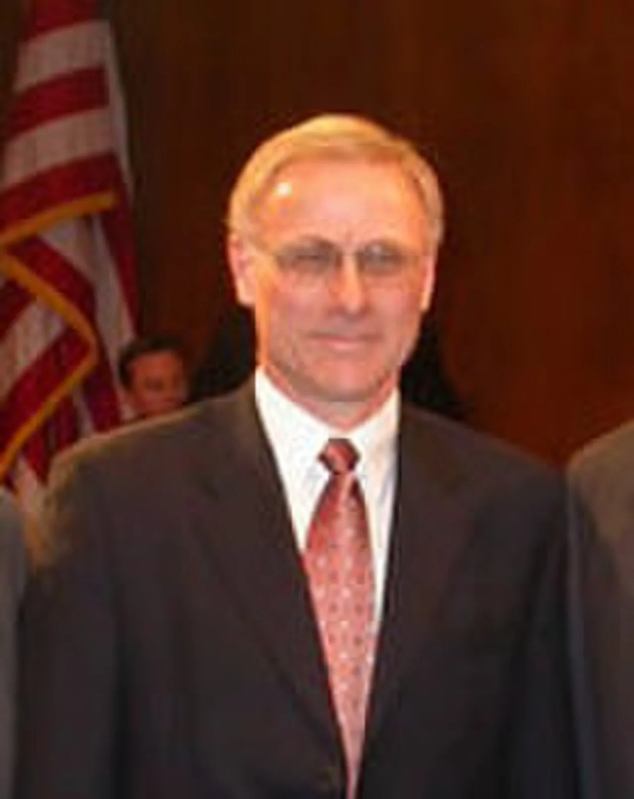 Porträt von Peter W. Hall (1948–2021) – Gedenkseite