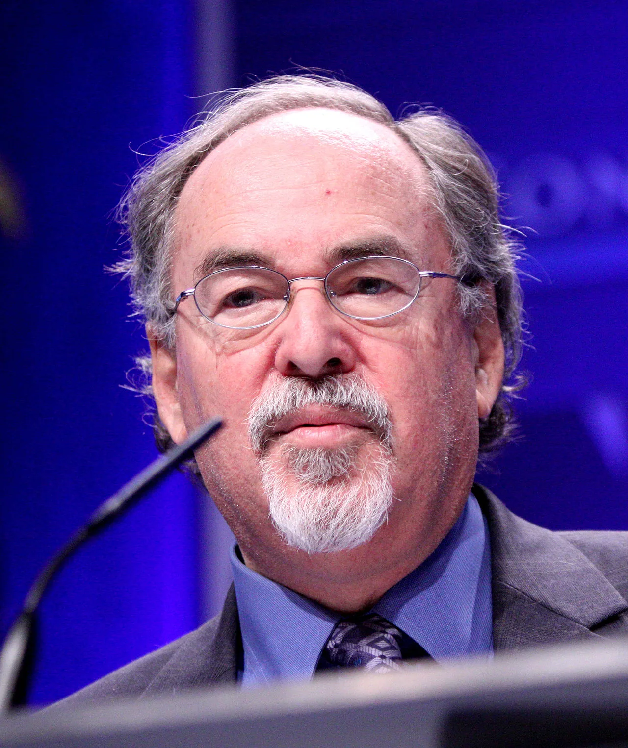 Portrait of David Horowitz (1939–2025) – memorial page
