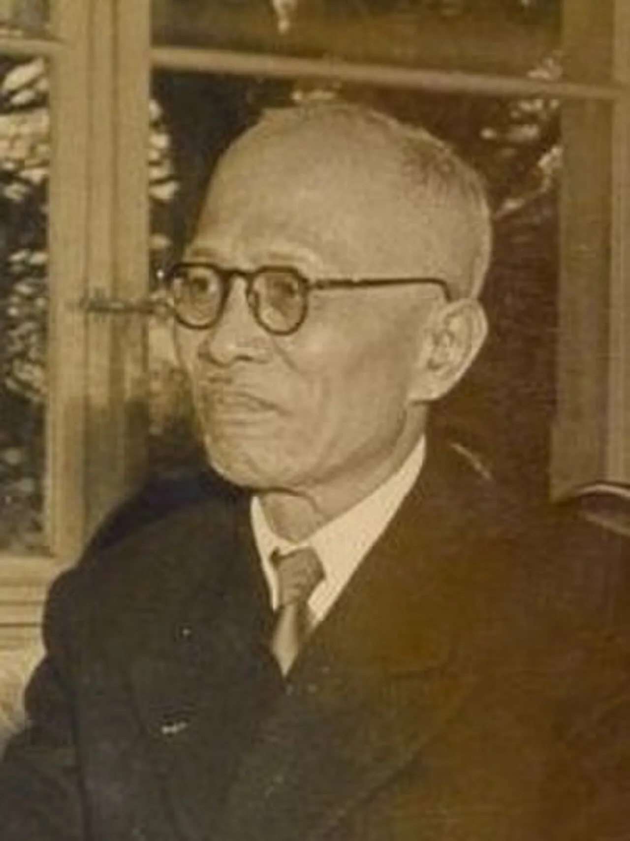 Porträt von Tôn Đức Thắng (1888–1980) – Gedenkseite
