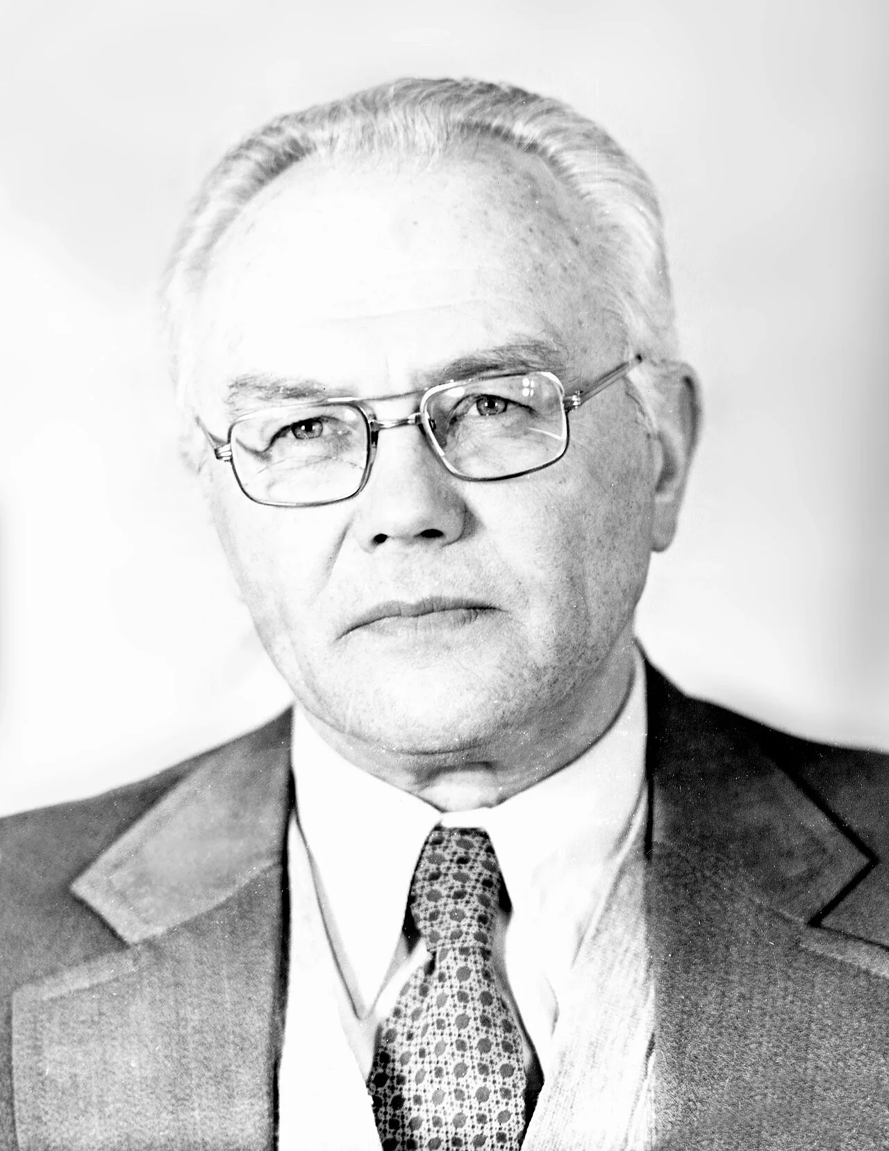 Porträt von Kostjantyn Kultschyzkyj (1922–1997) – Gedenkseite