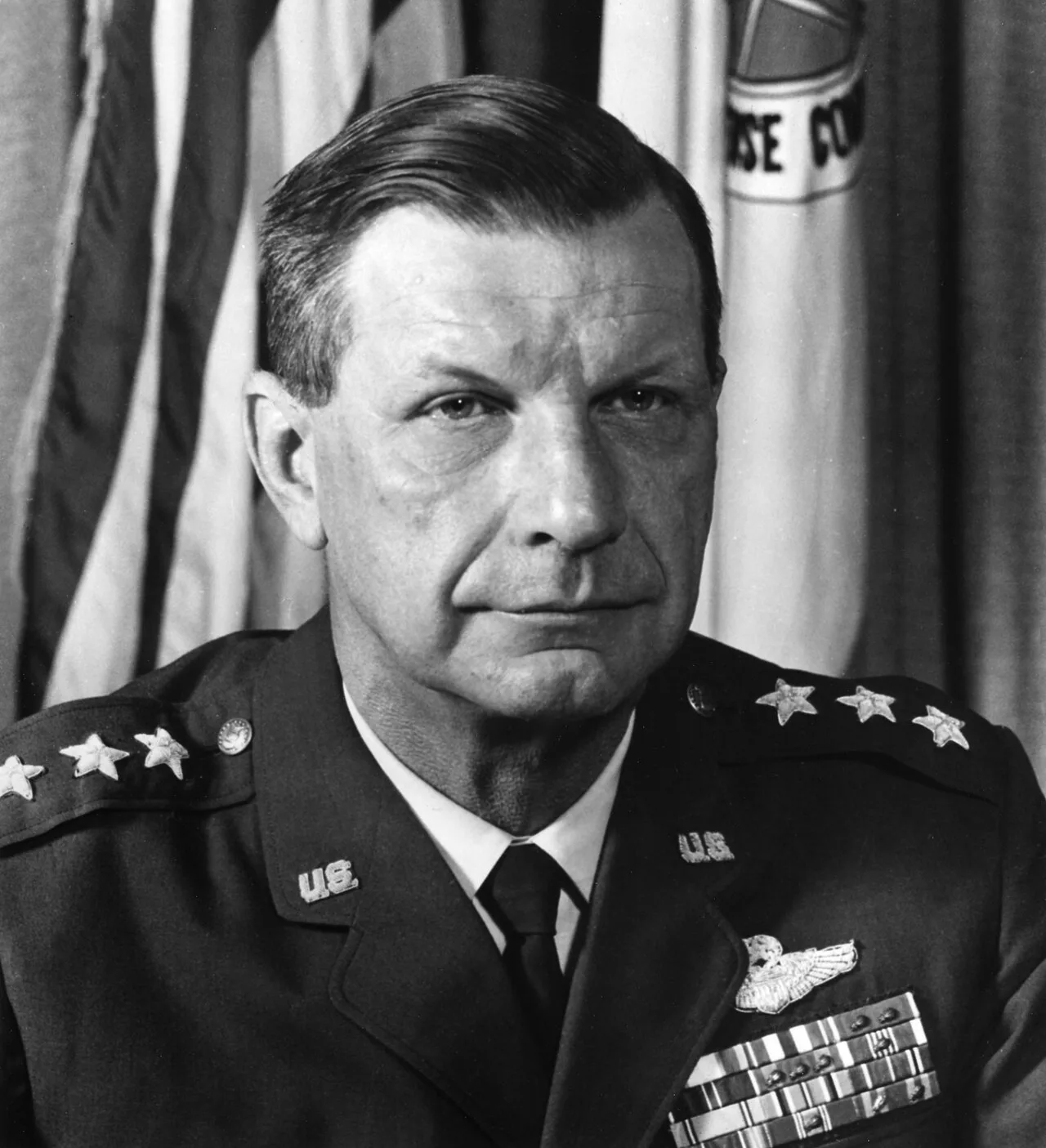 Porträt von Richard P. Klocko (1915–2011) – Gedenkseite