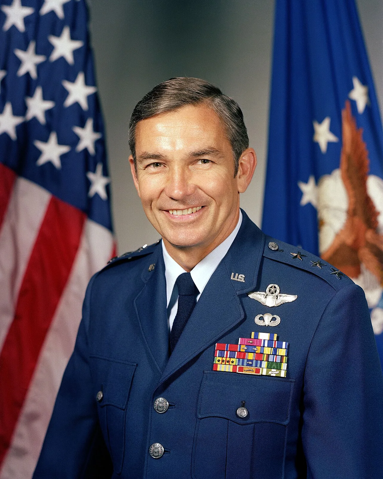 Porträt von Robert E. Kelley (1933–2021) – Gedenkseite