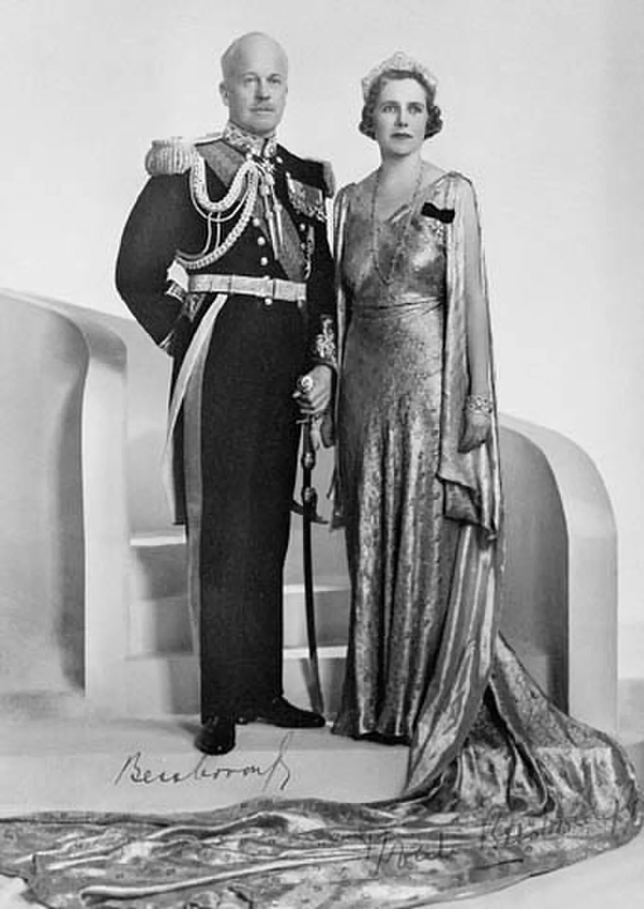 Portrait of Roberte Ponsonby (1892–1979) – memorial page