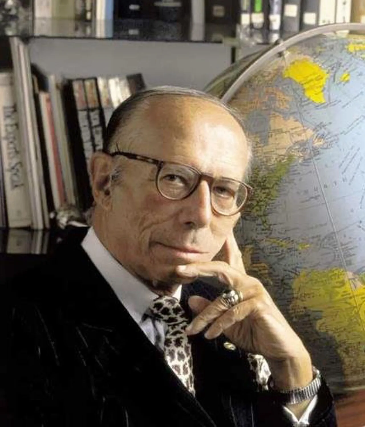 Portrait of Roberto de Oliveira Campos (1917–2001) – memorial page