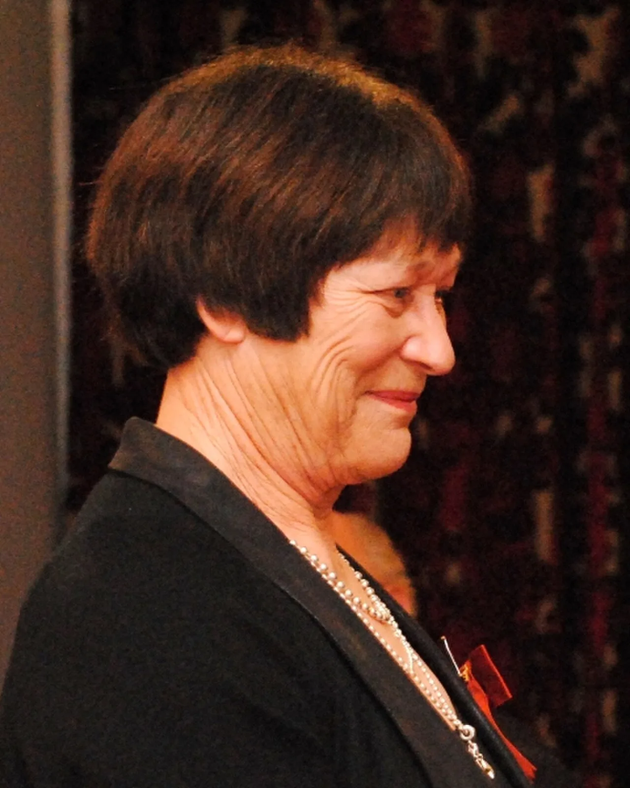 Portrait of Robyn Broughton (1943–2023) – memorial page