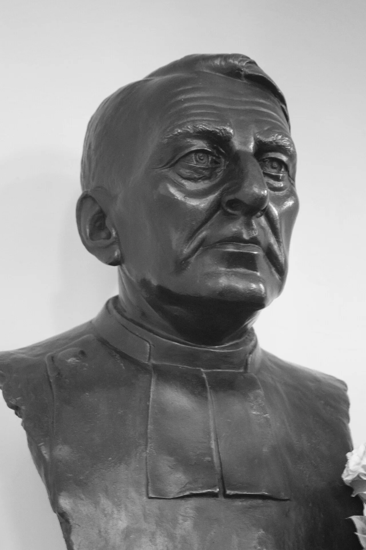 Portrait of Ronnie Selby Wright (1908–1995) – memorial page