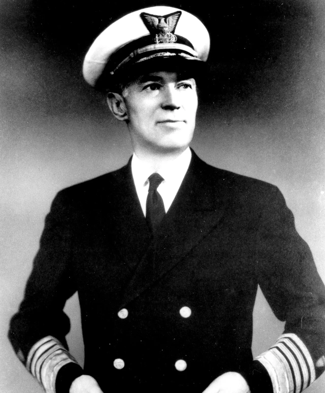 Portrait of Russell R. Waesche (1886–1946) – memorial page