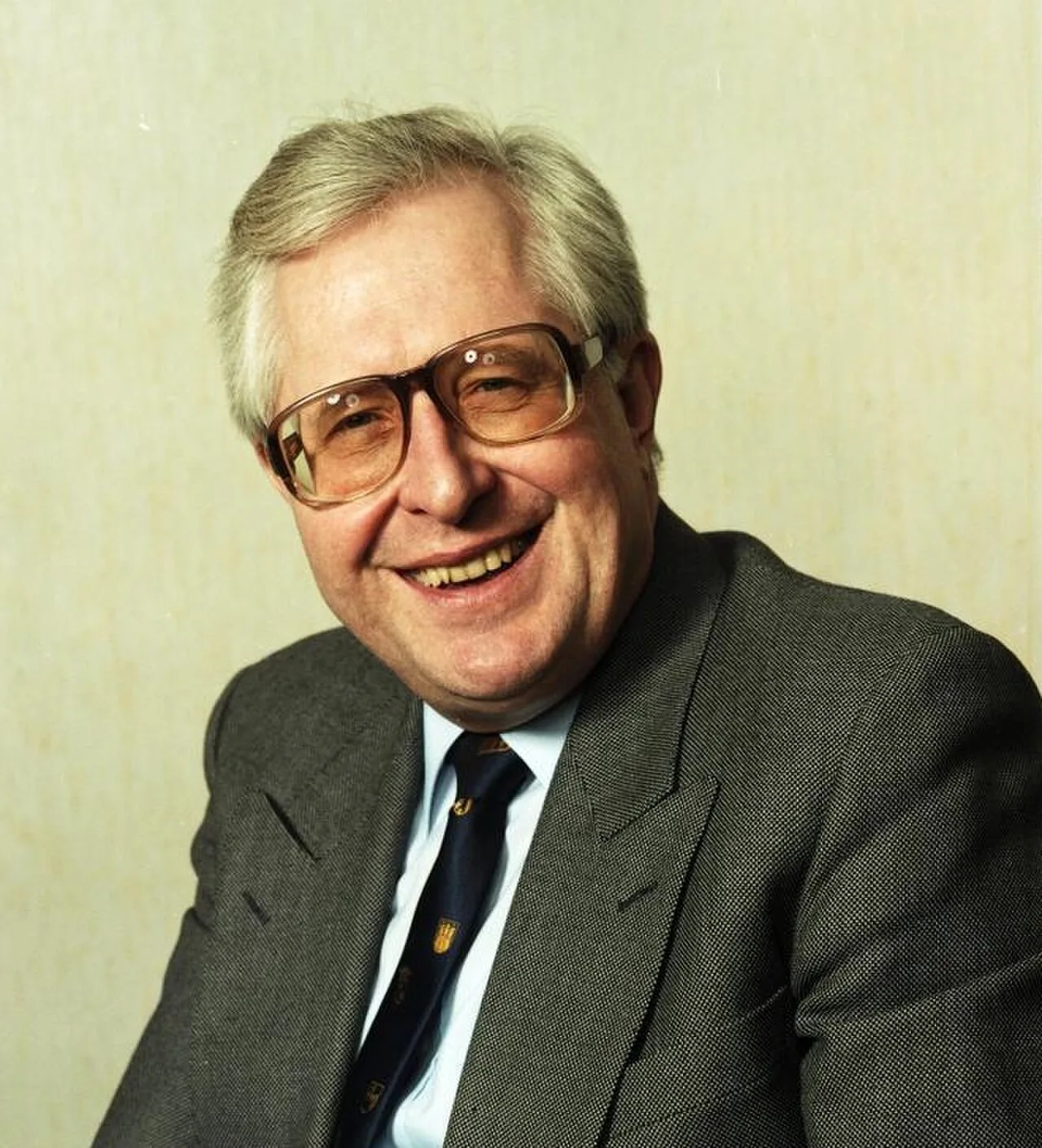 Porträt von Bernhard Vogel (1932–2025) – Gedenkseite
