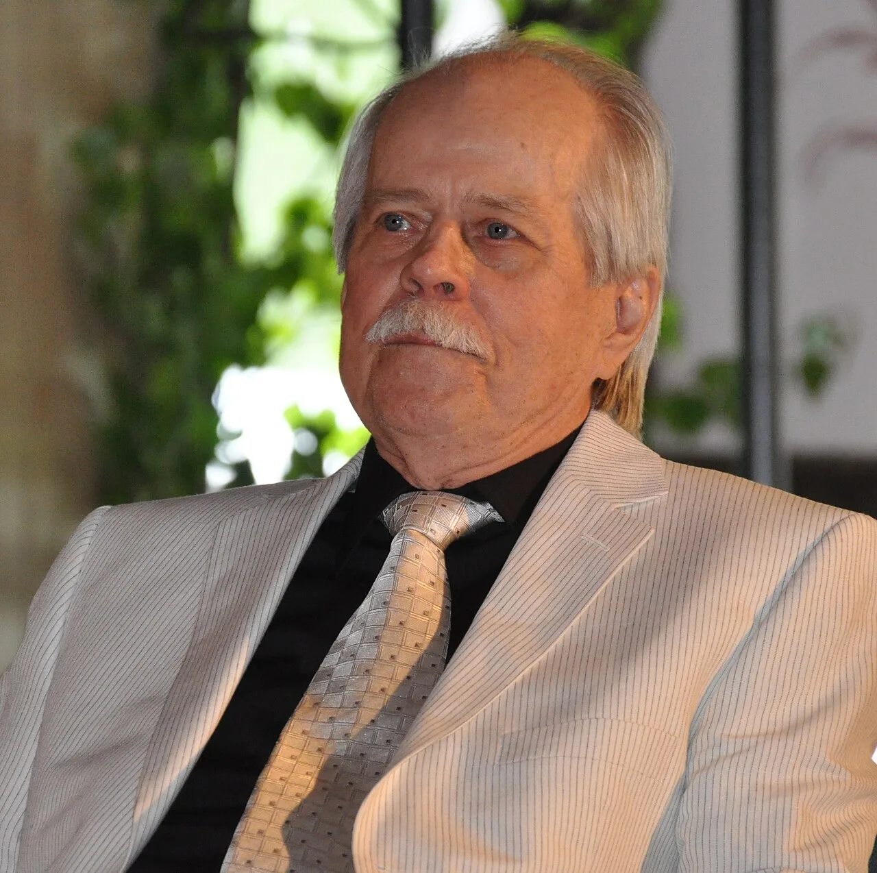 Porträt von Simo Salminen (1932–2015) – Gedenkseite