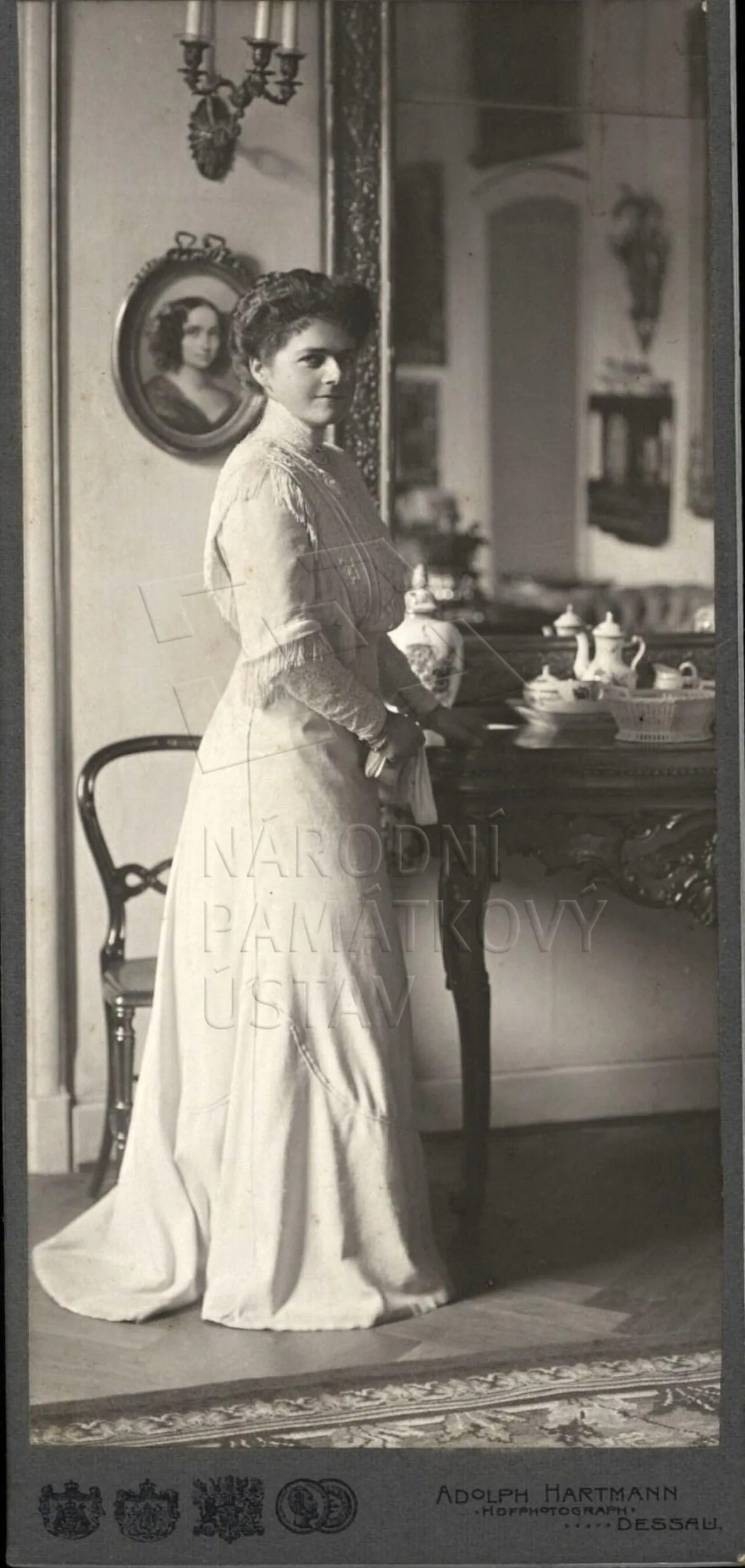 Porträt von Alexandra zu Schaumburg-Lippe (1879–1949) – Gedenkseite