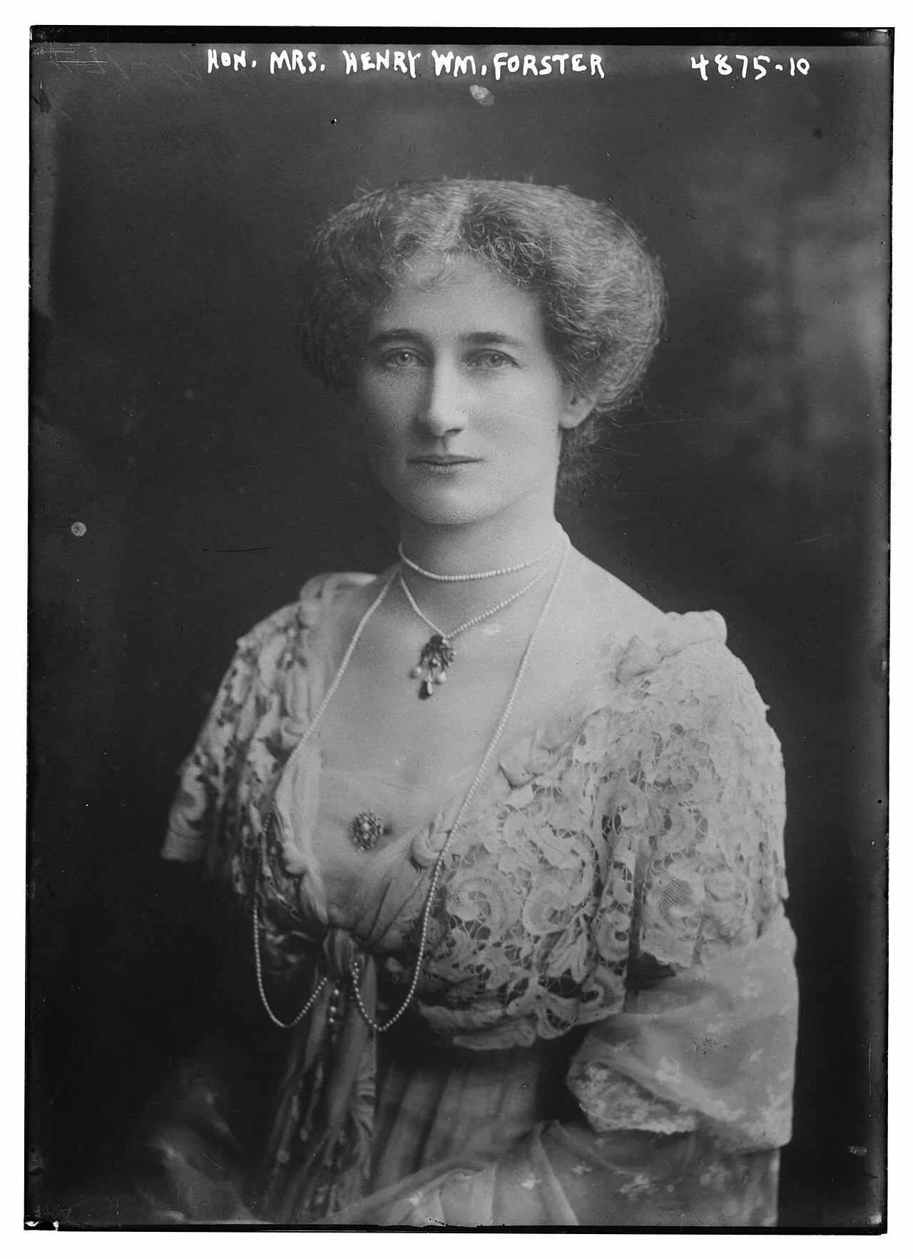 Portrait of Rachel Douglas-Scott-Montagu (1869–1962) – memorial page