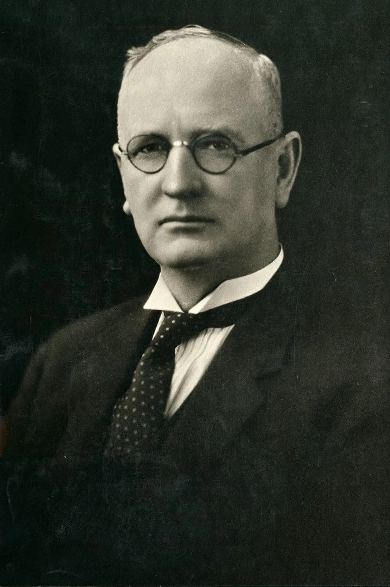 Portrait of Stanley Whitford (1878–1959) – memorial page