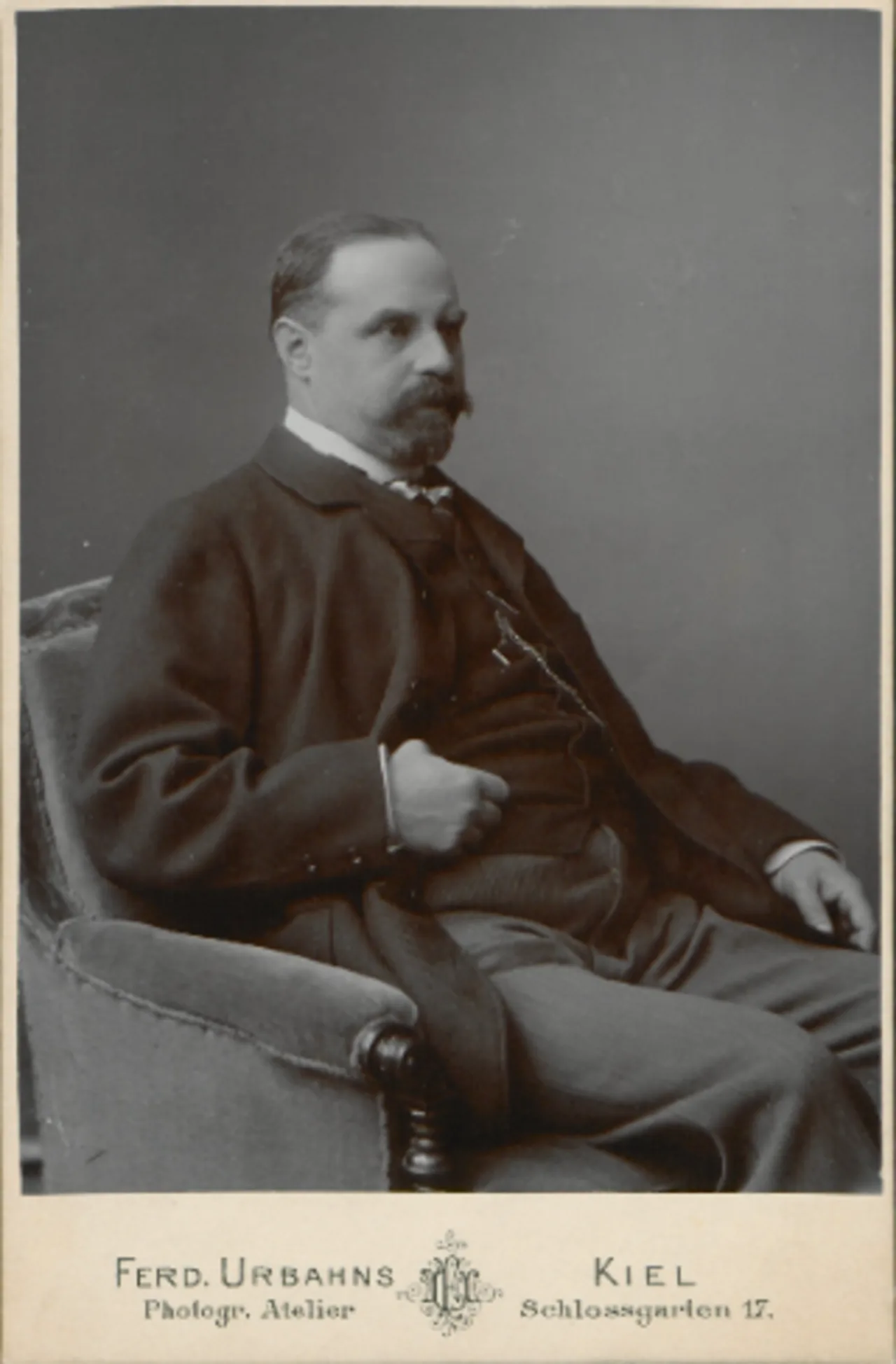 Portrait of Hermann Oldenberg (1854–1920) – memorial page