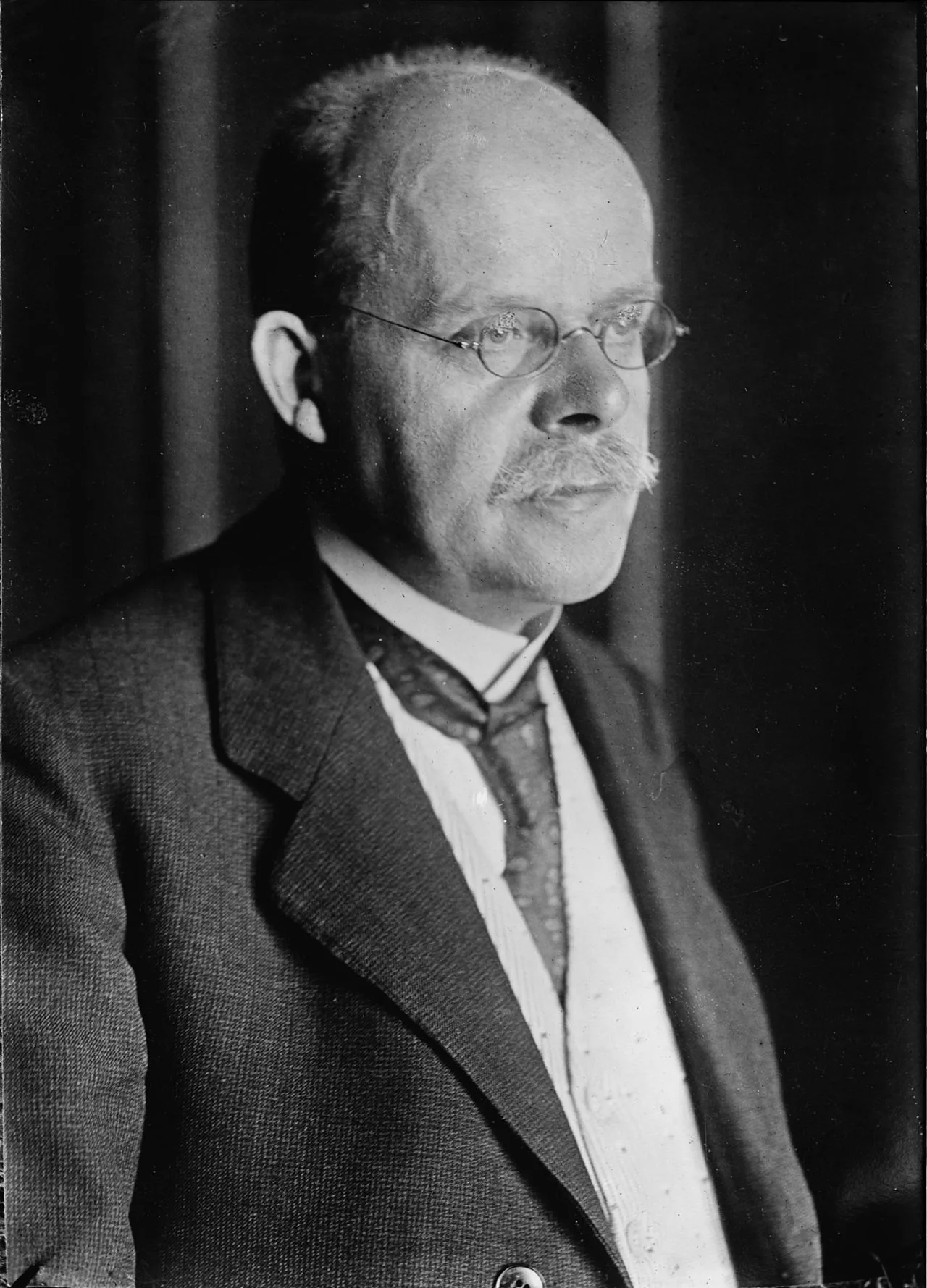 Portrait of Wilhelm Marx (1863–1946) – memorial page