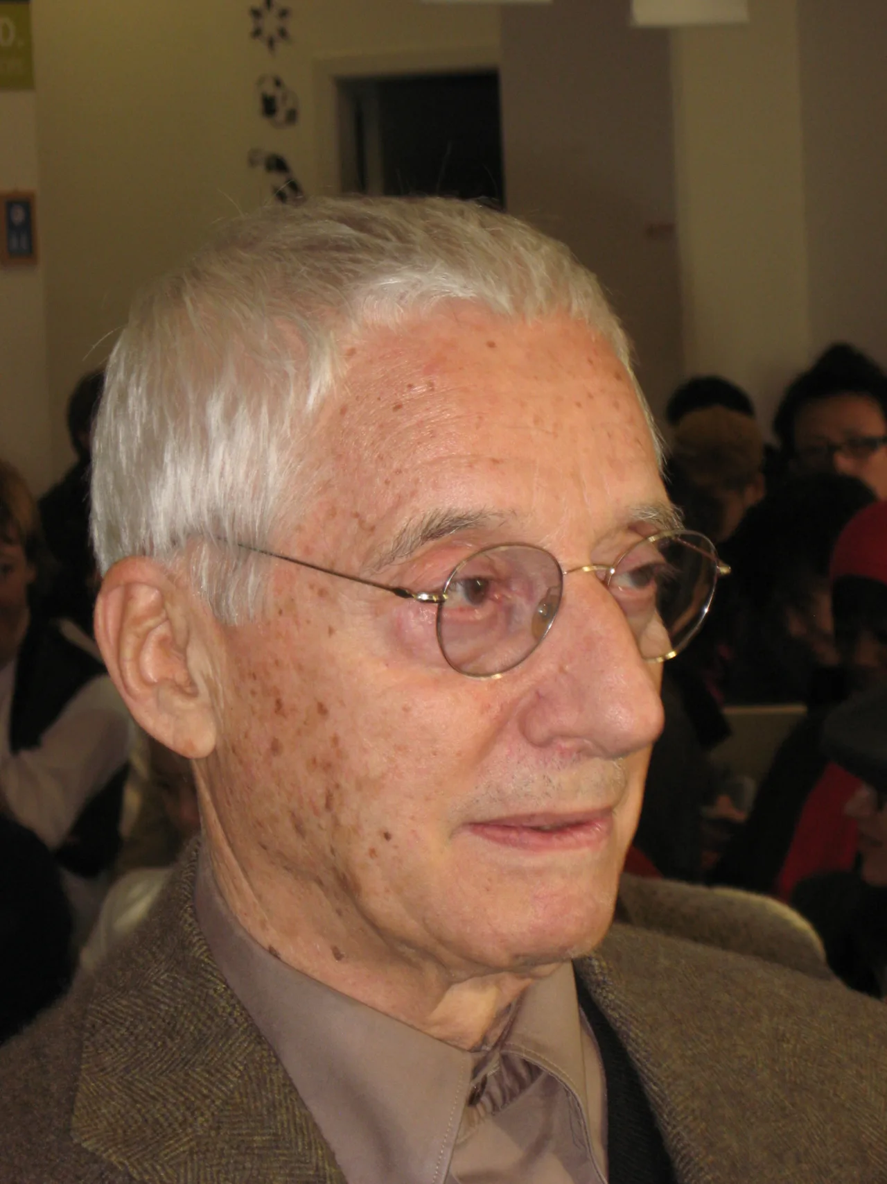 Porträt von Alessandro Mendini (1931–2019) – Gedenkseite