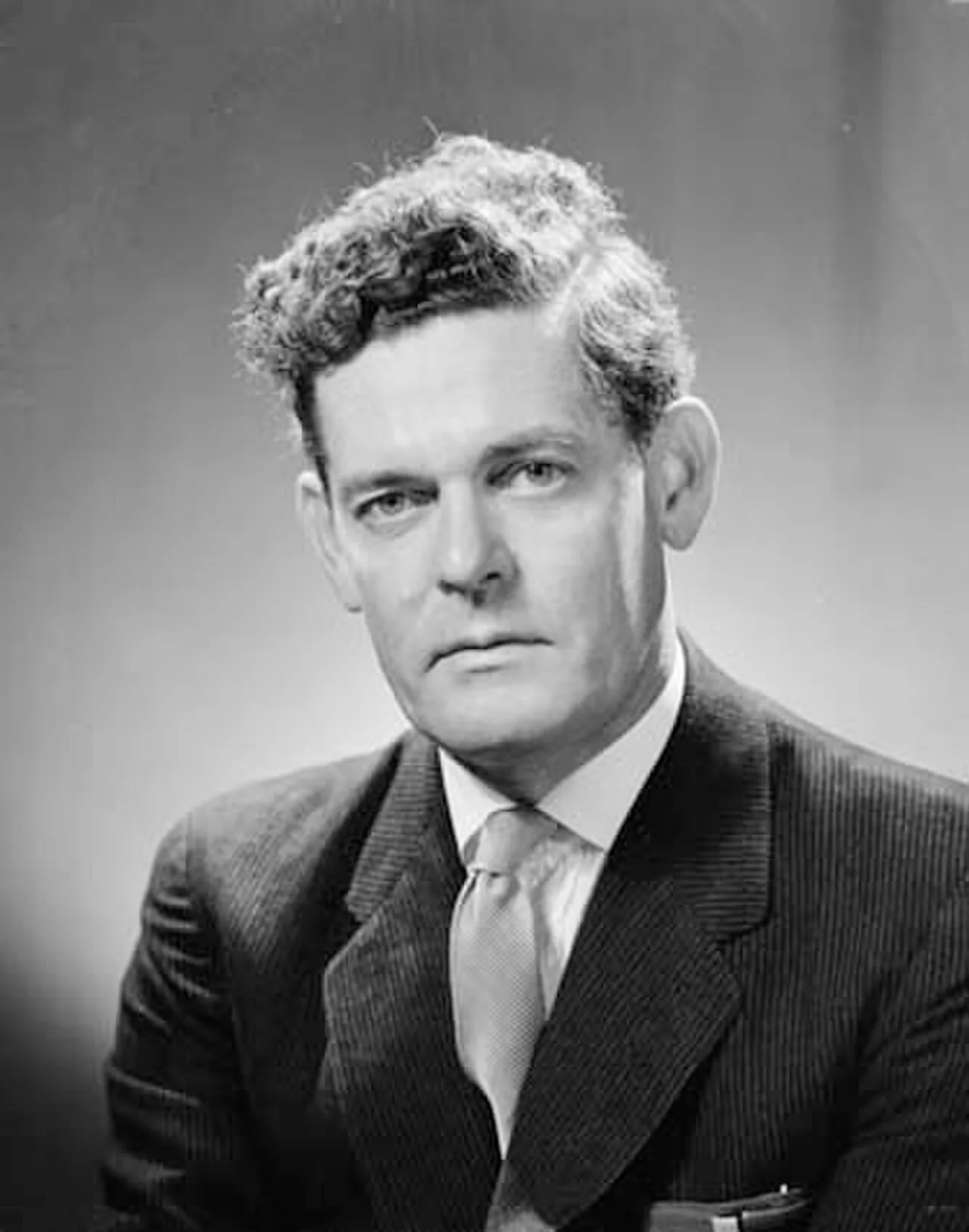 Portrait of Tom Hughes (1923–2024) – memorial page
