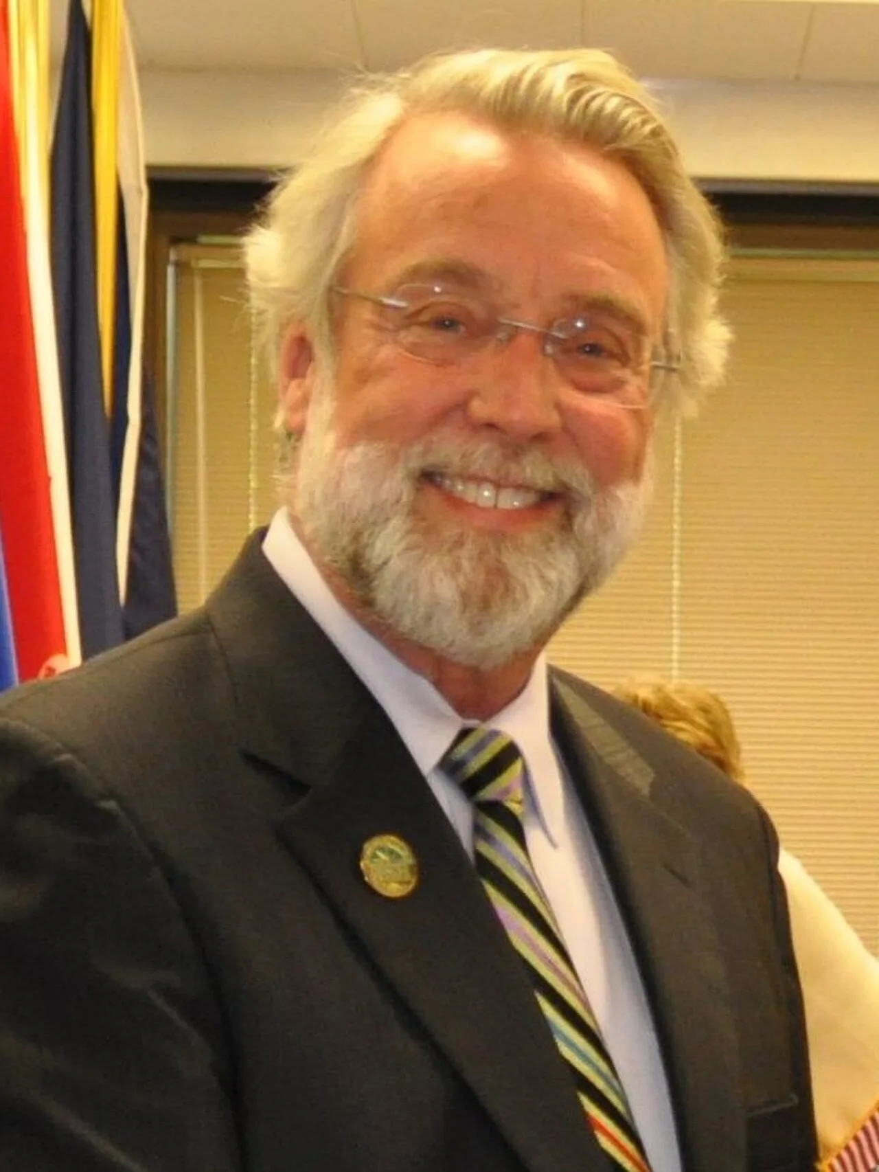 Portrait of Tom Weisner (1949–2018) – memorial page
