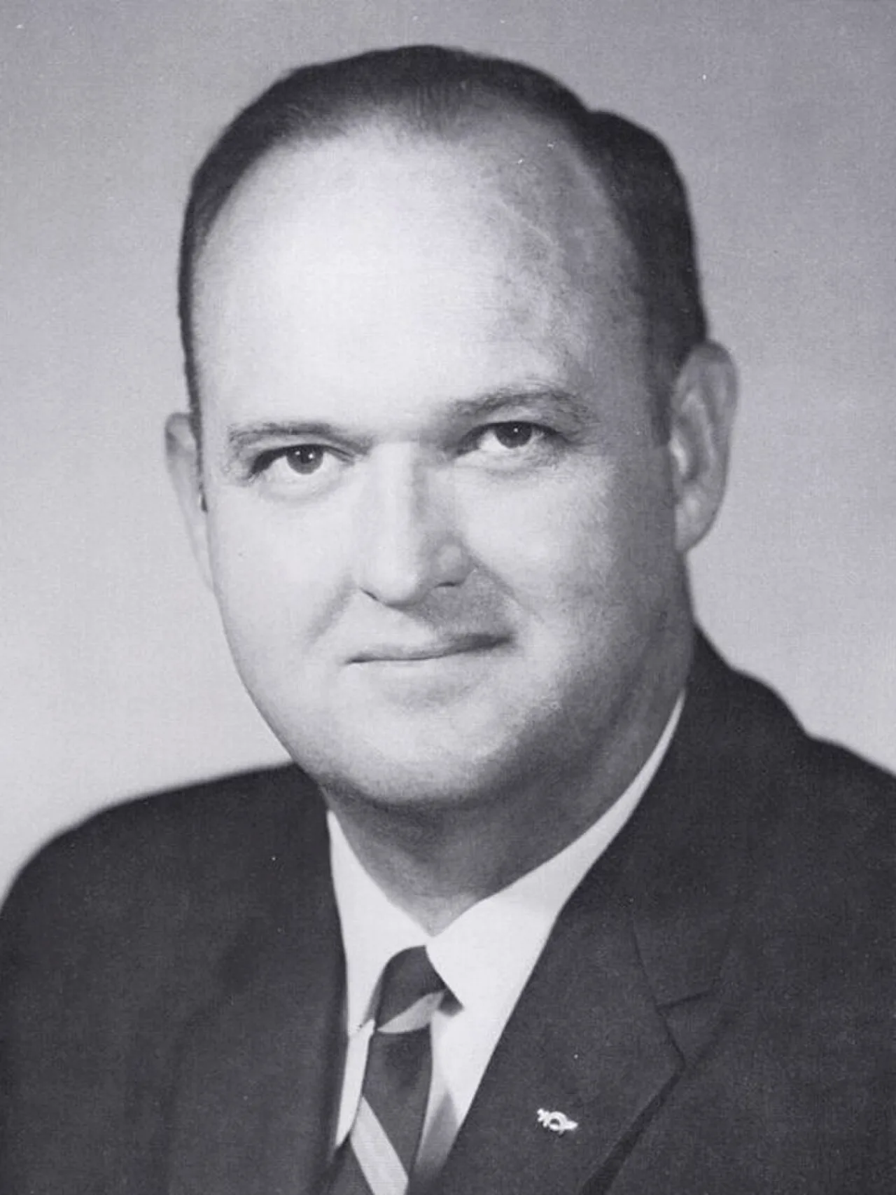 Portrait of Tommy Irvin (1929–2017) – memorial page