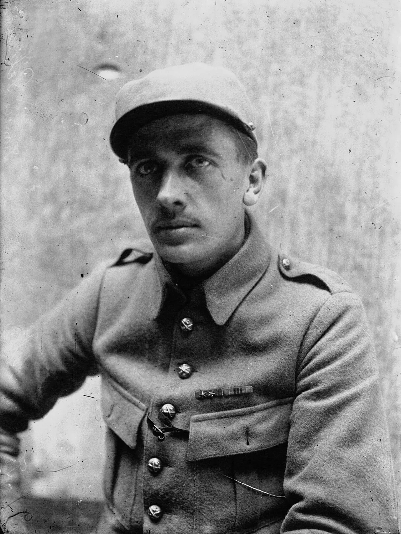 Porträt von Francis Pélissier (1894–1959) – Gedenkseite