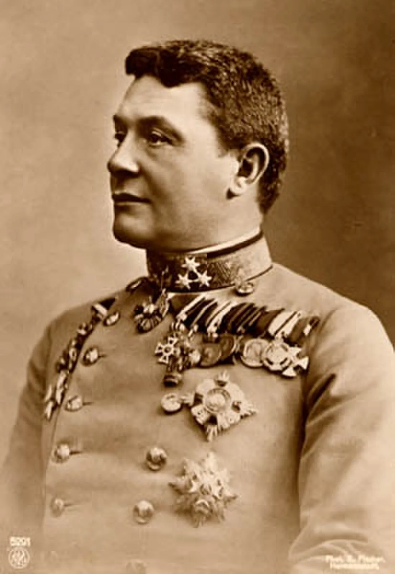 Portrait of Hermann Kövess von Kövesshaza (1854–1924) – memorial page