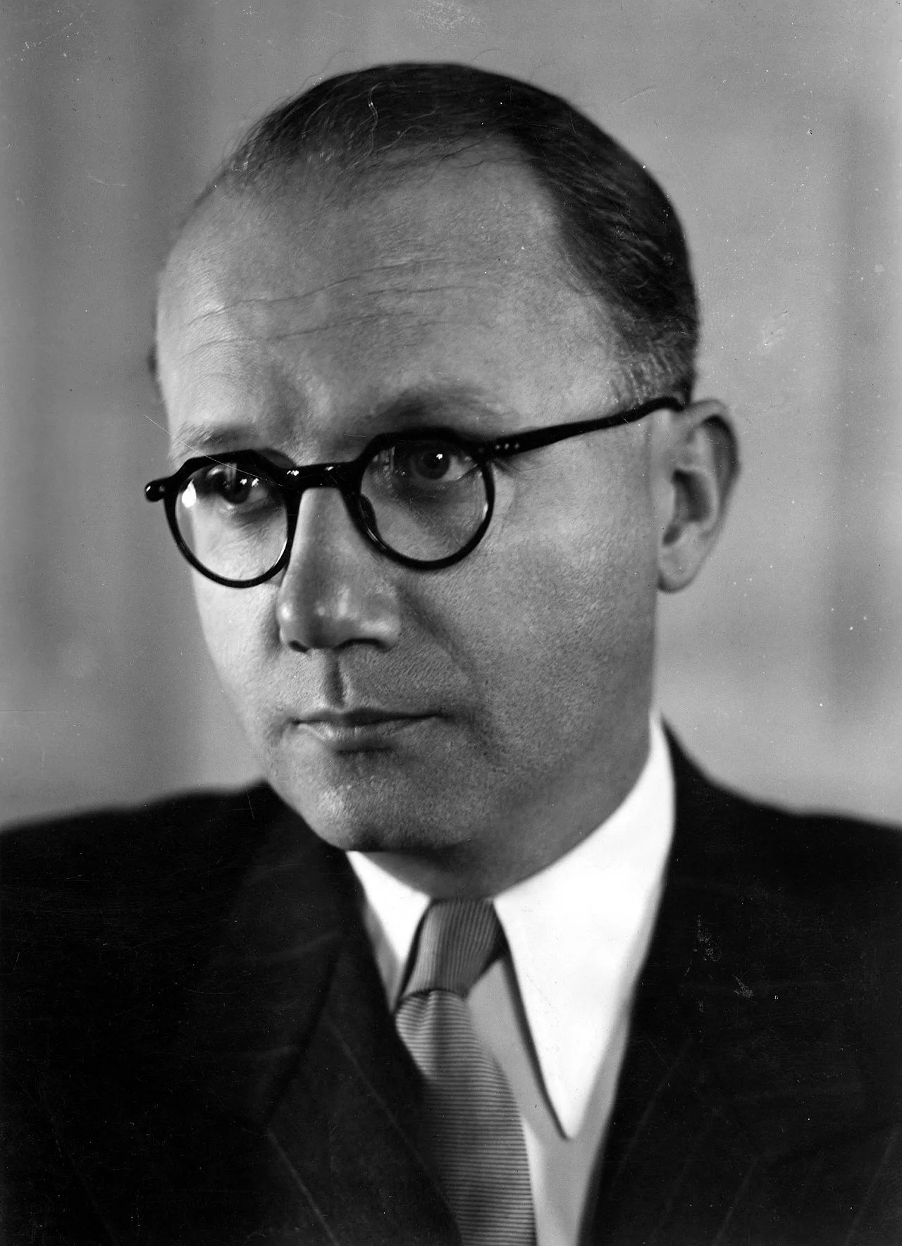 Portrait of Vladimir Košak (1908–1947) – memorial page