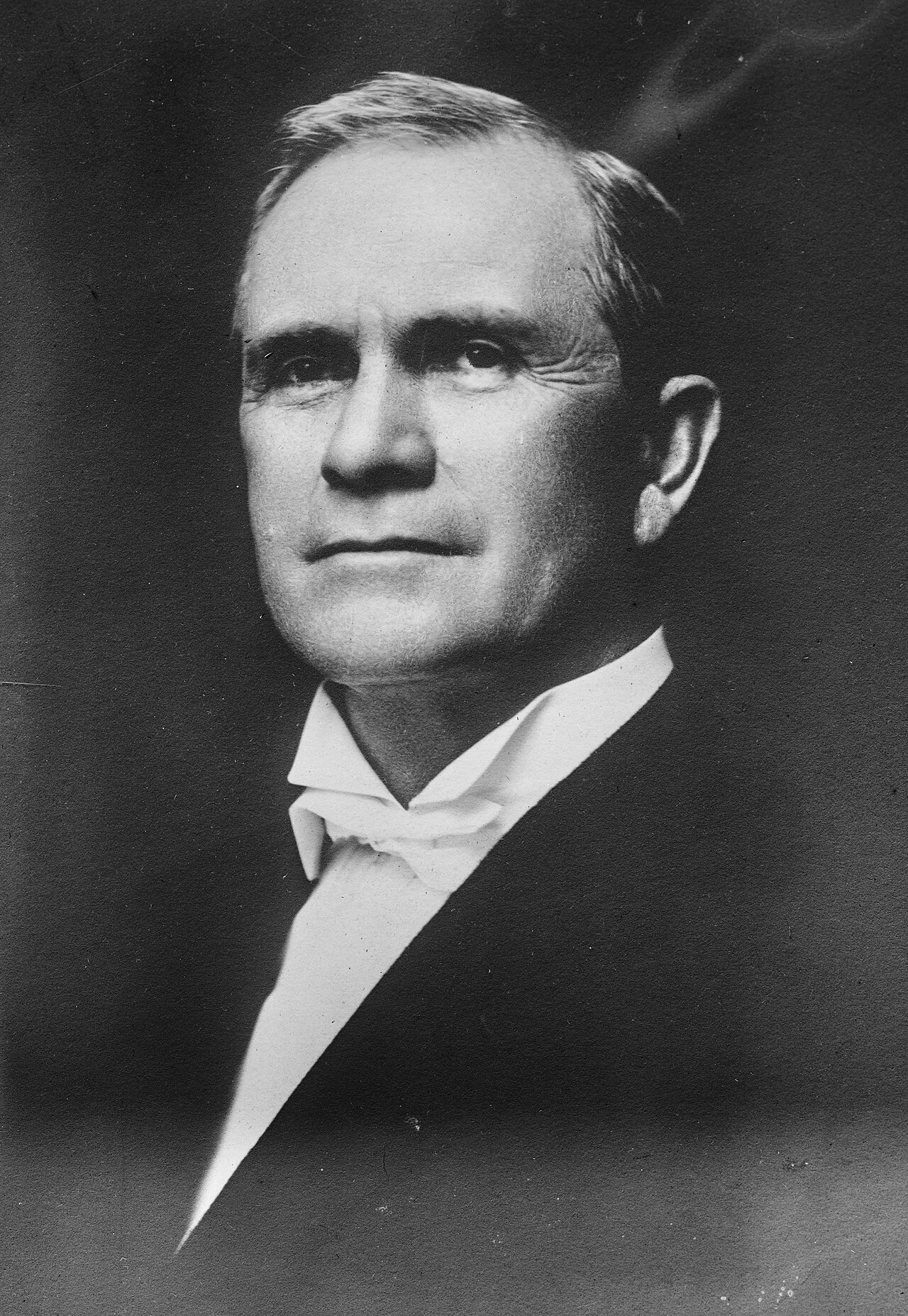 Porträt von B. B. Comer (1848–1927) – Gedenkseite