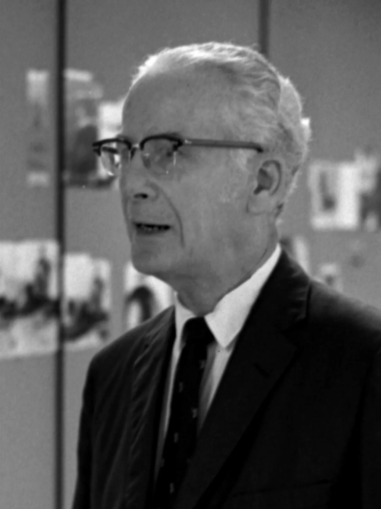 Portrait of Walter Ristow (1908–2006) – memorial page