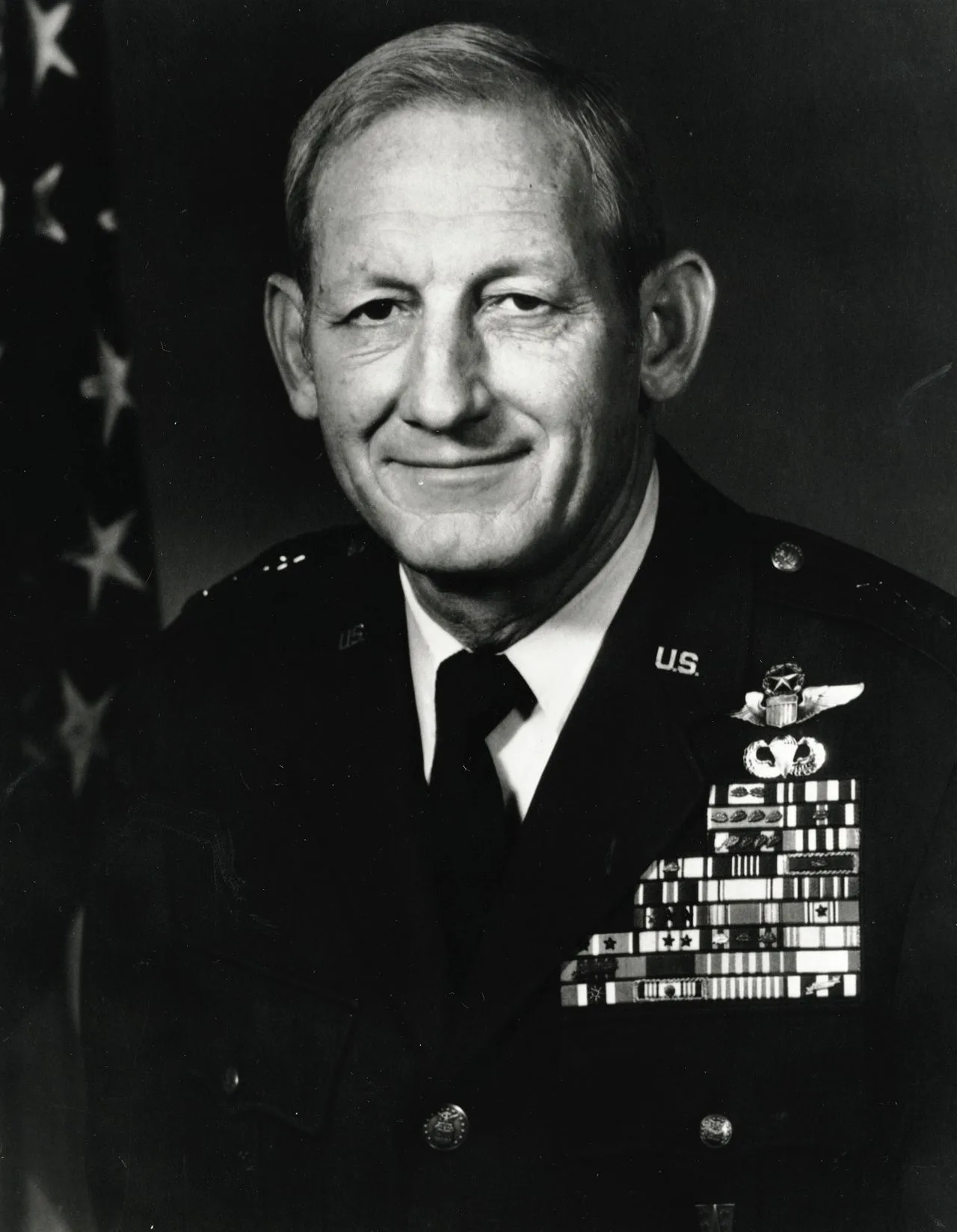 Porträt von William G. Moore junior (1920–2012) – Gedenkseite