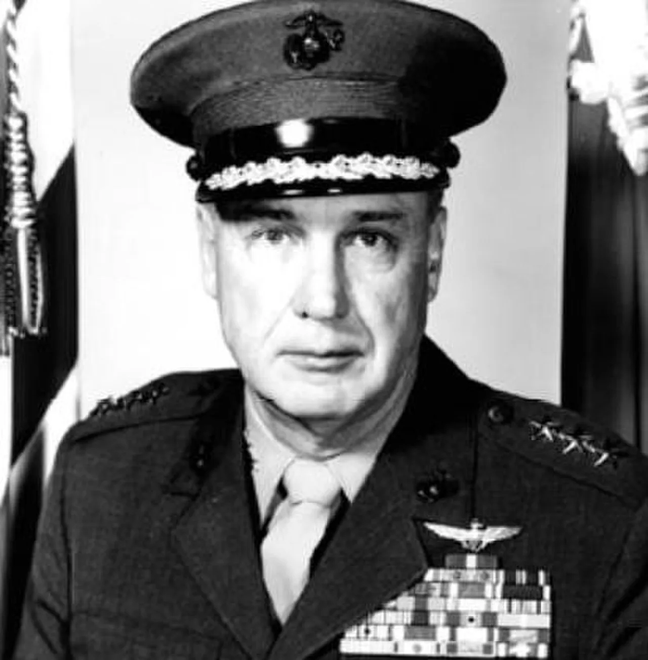 Porträt von William G. Thrash (1916–2011) – Gedenkseite