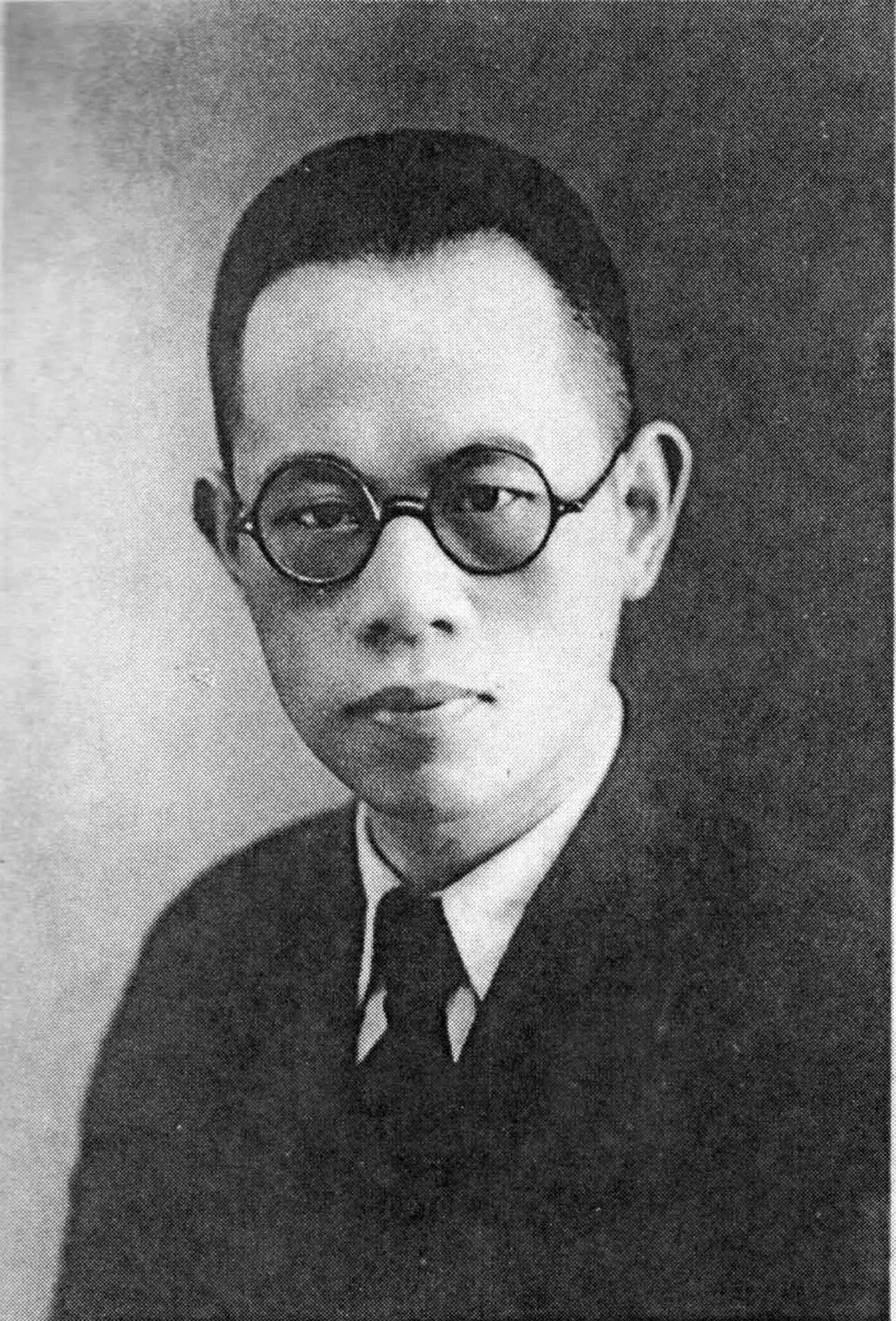 Porträt von Luo Zhanglong (1896–1995) – Gedenkseite