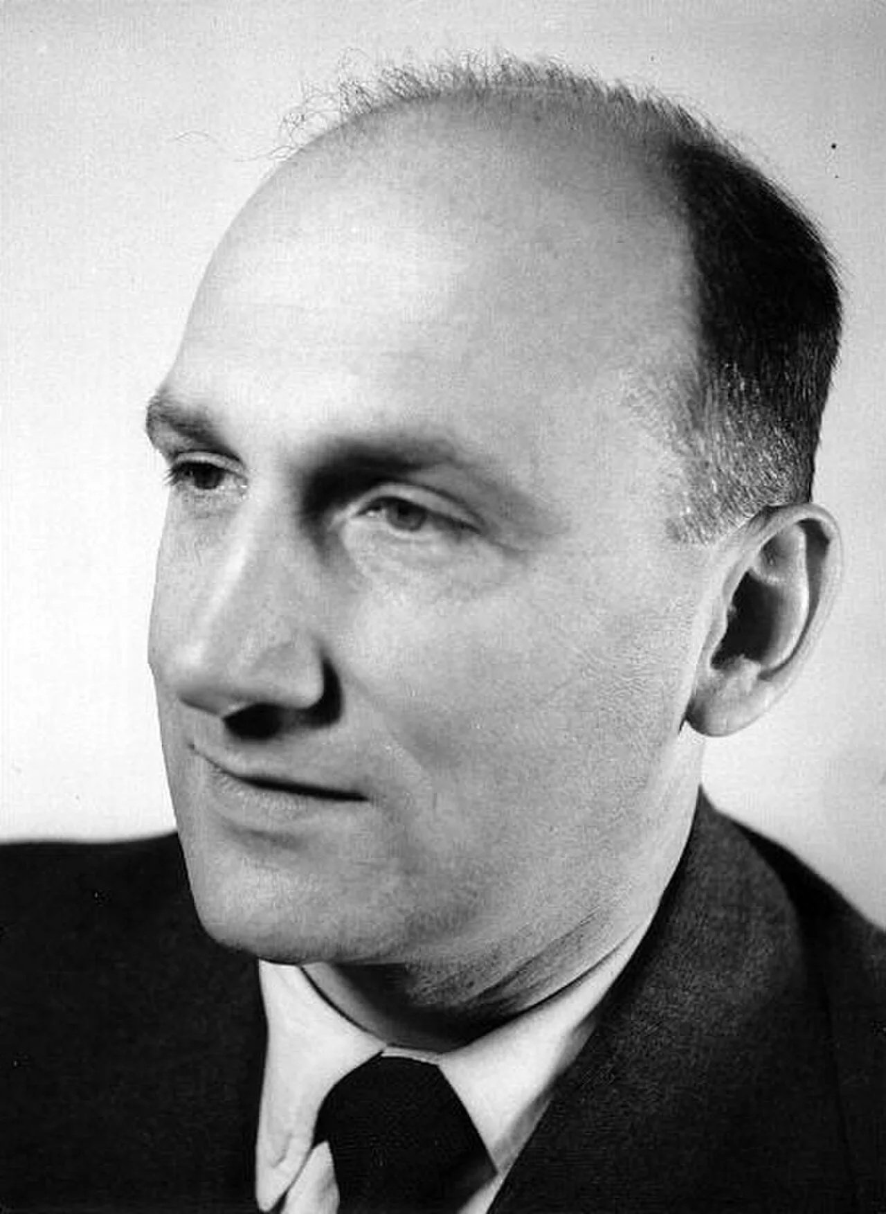Portrait of Vladimir Prelog (1906–1998) – memorial page