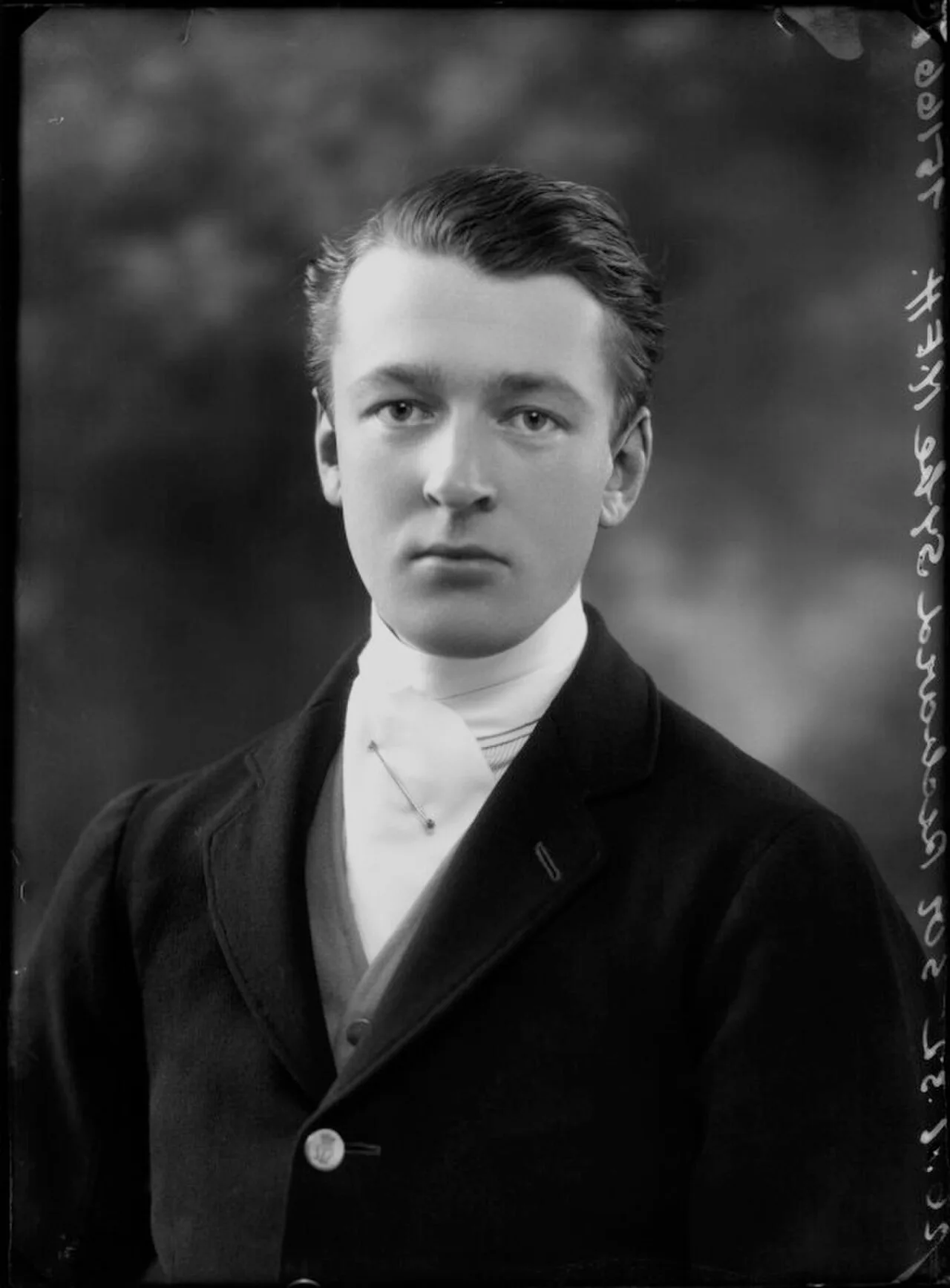 Portrait of Richard Sykes (1920–1979) – memorial page