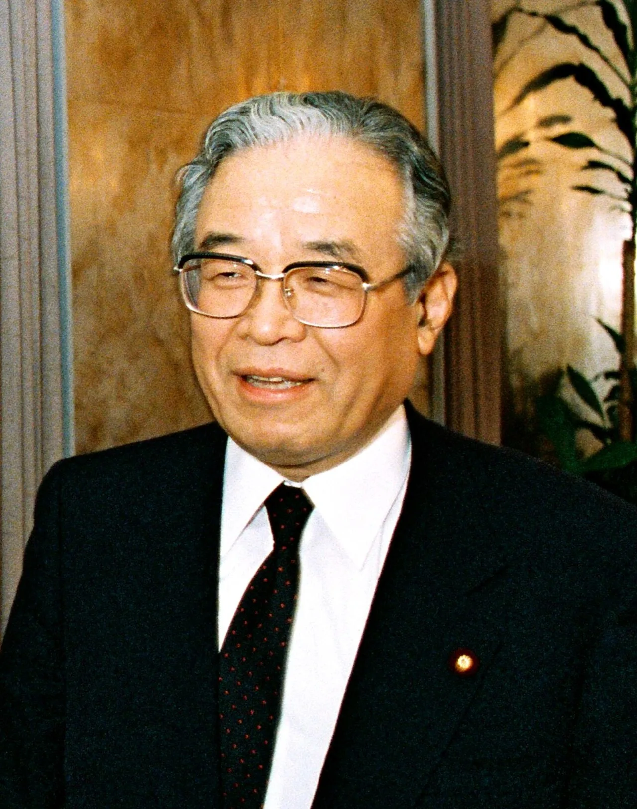 Portrait of Hiroshi Mitsuzuka (1927–2004) – memorial page