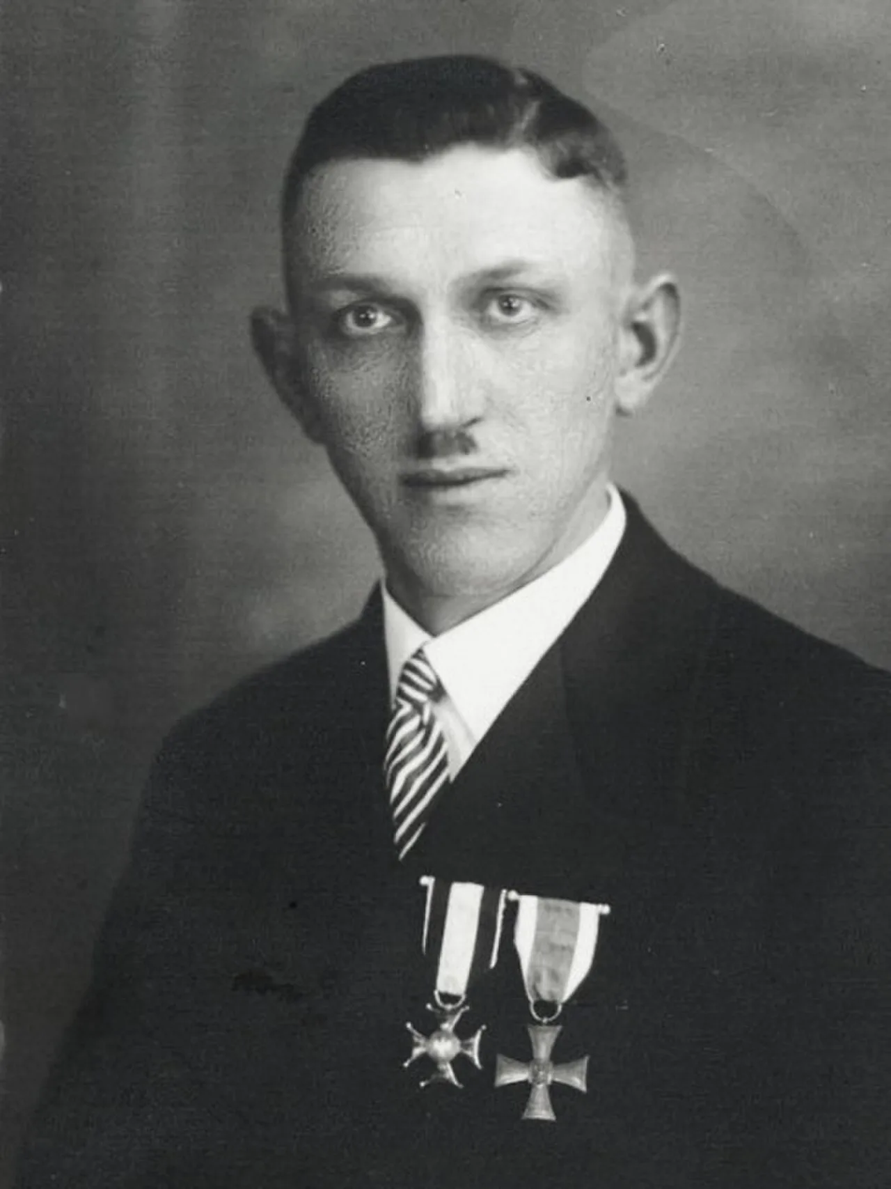 Porträt von Leon Kramarczyk (1896–1984) – Gedenkseite