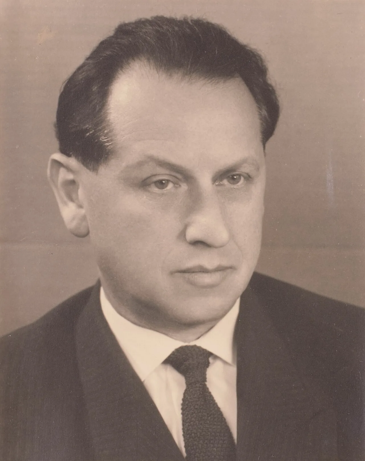 Portrait of Hugo Huppert (1902–1982) – memorial page