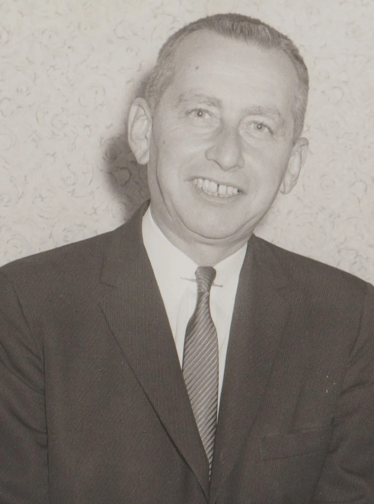 Portrait of Malcolm Wilson (1914–2000) – memorial page