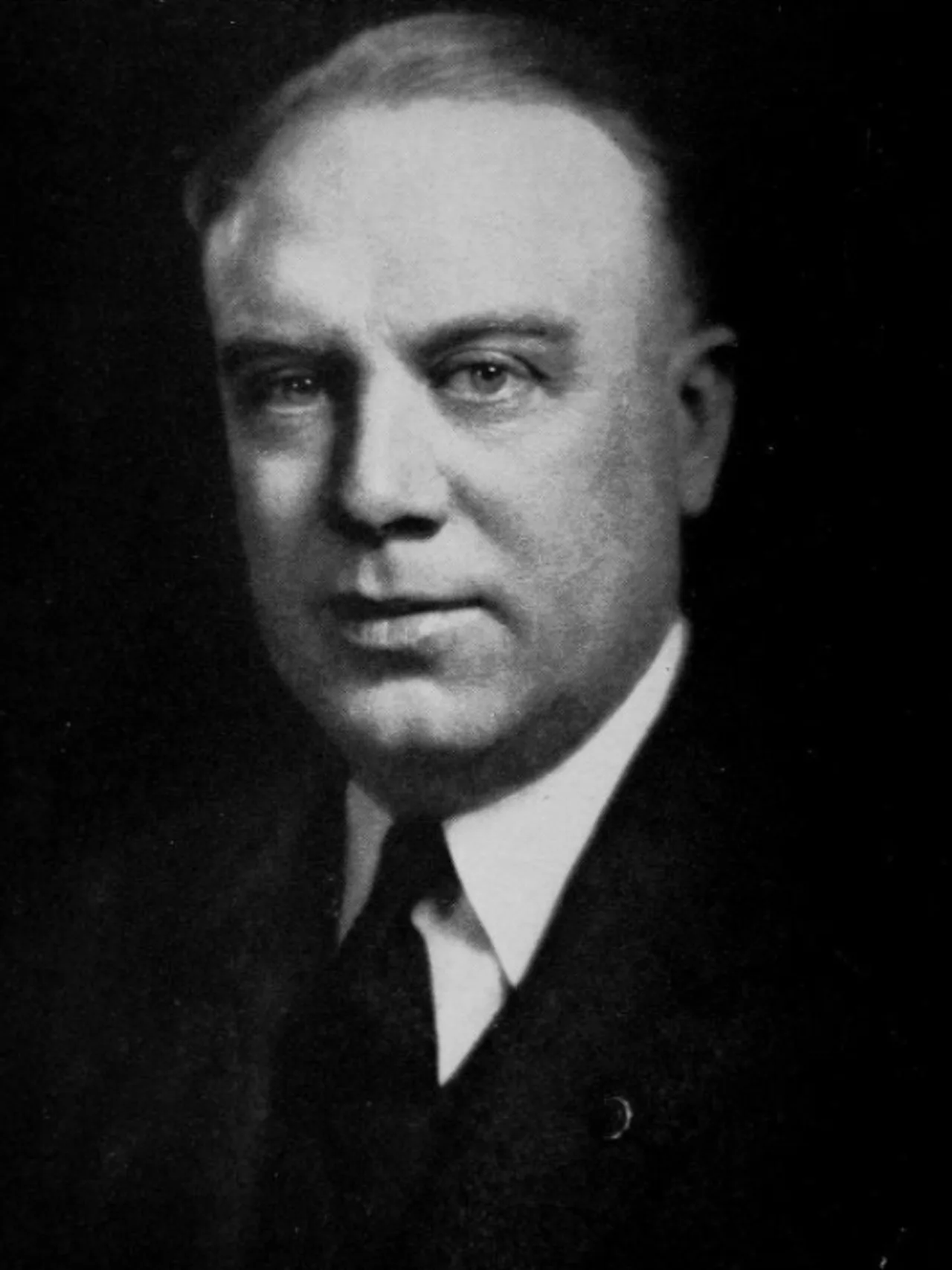 Portrait of Raymond E. Baldwin (1893–1986) – memorial page